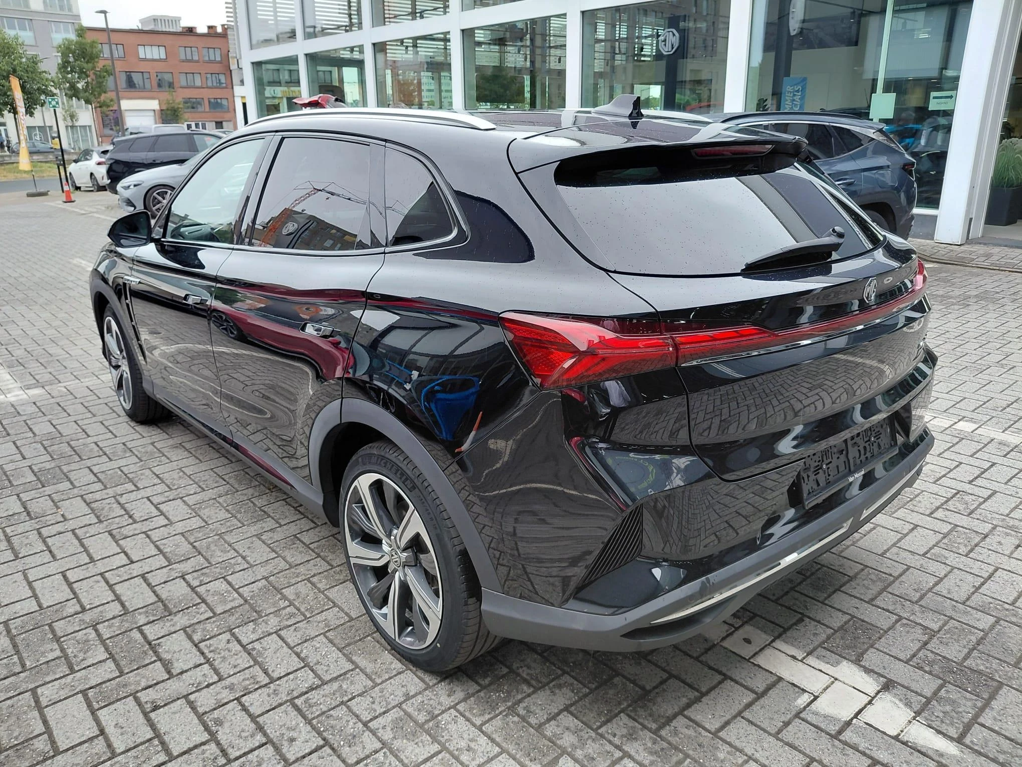 MG Marvel R Luxury