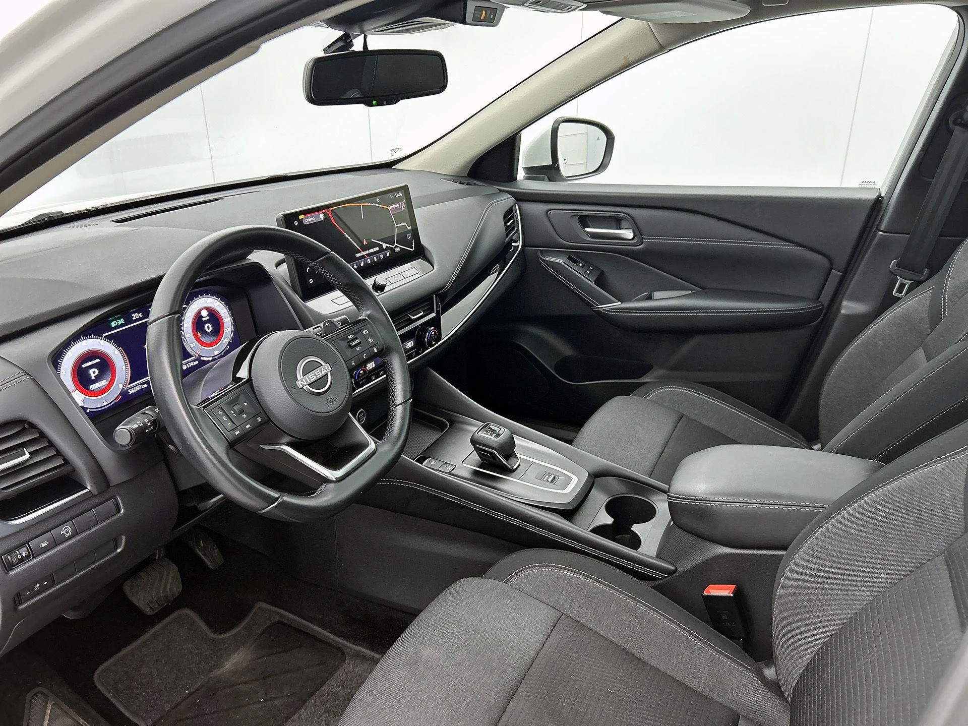 Nissan-QASHQAI-image-19