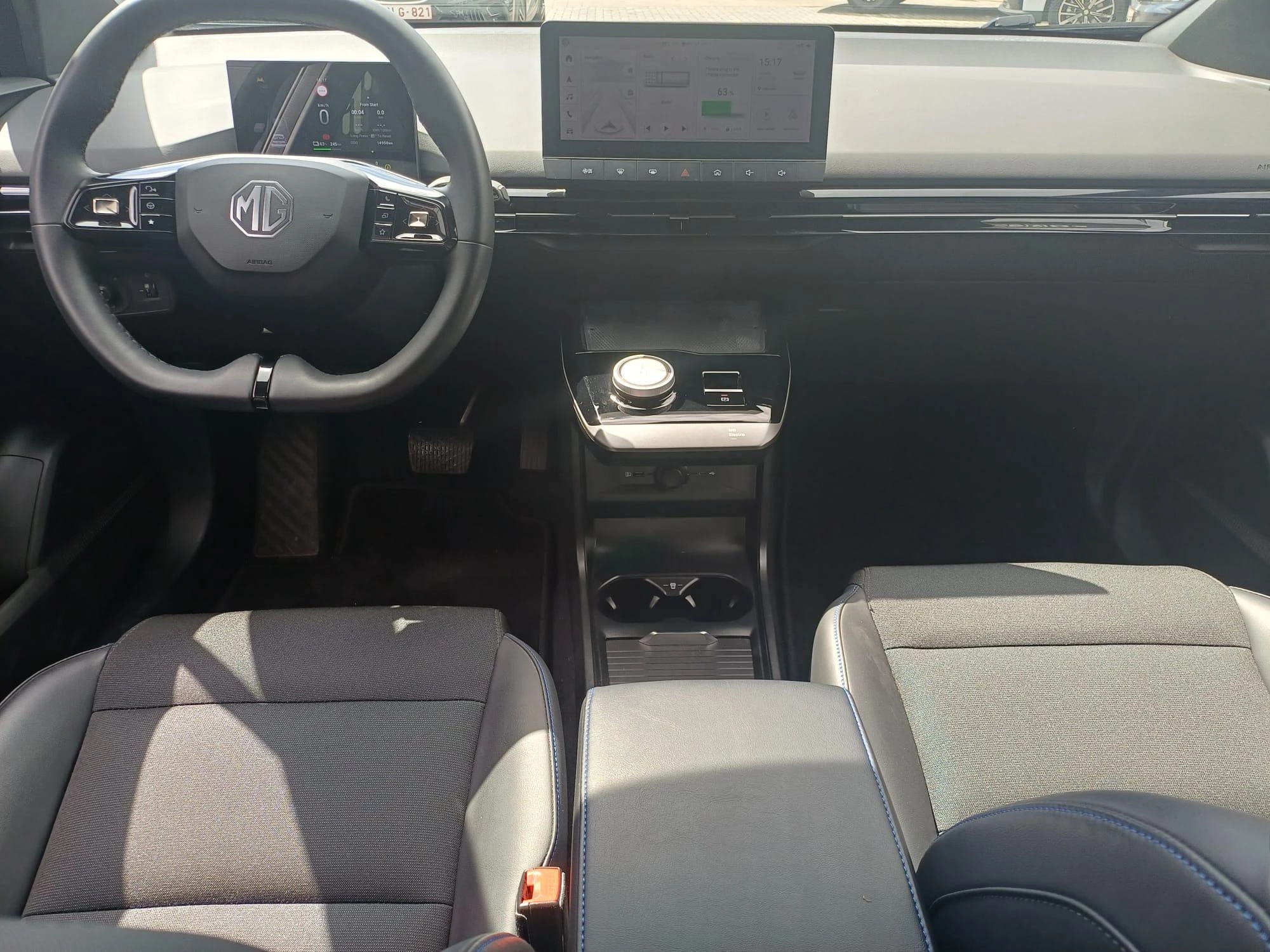 MG MG4 EV 64 kWh Luxury