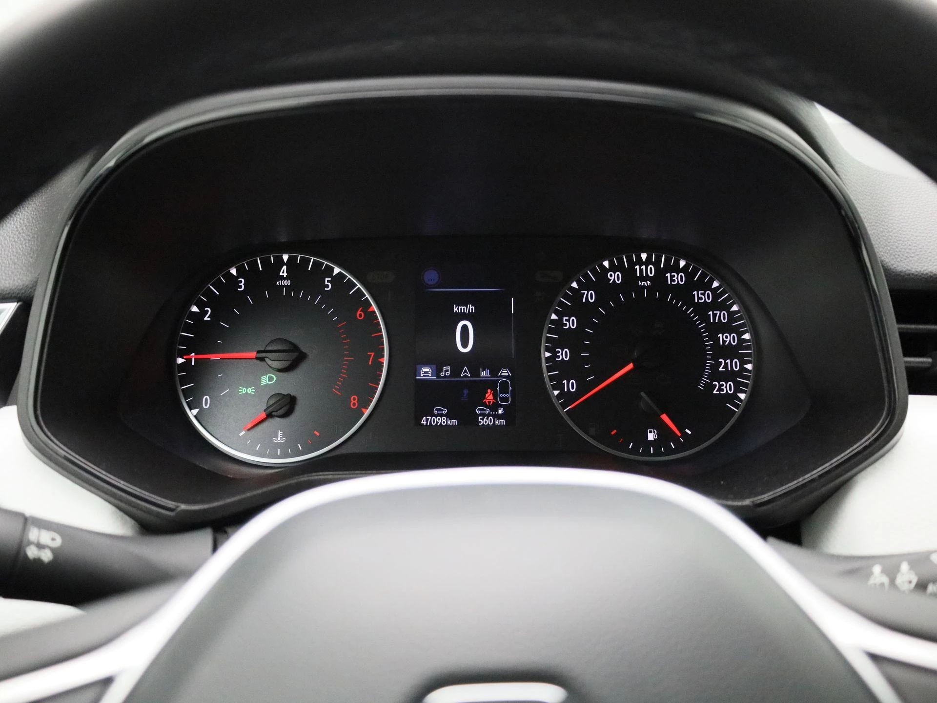 Renault-Clio-image-12