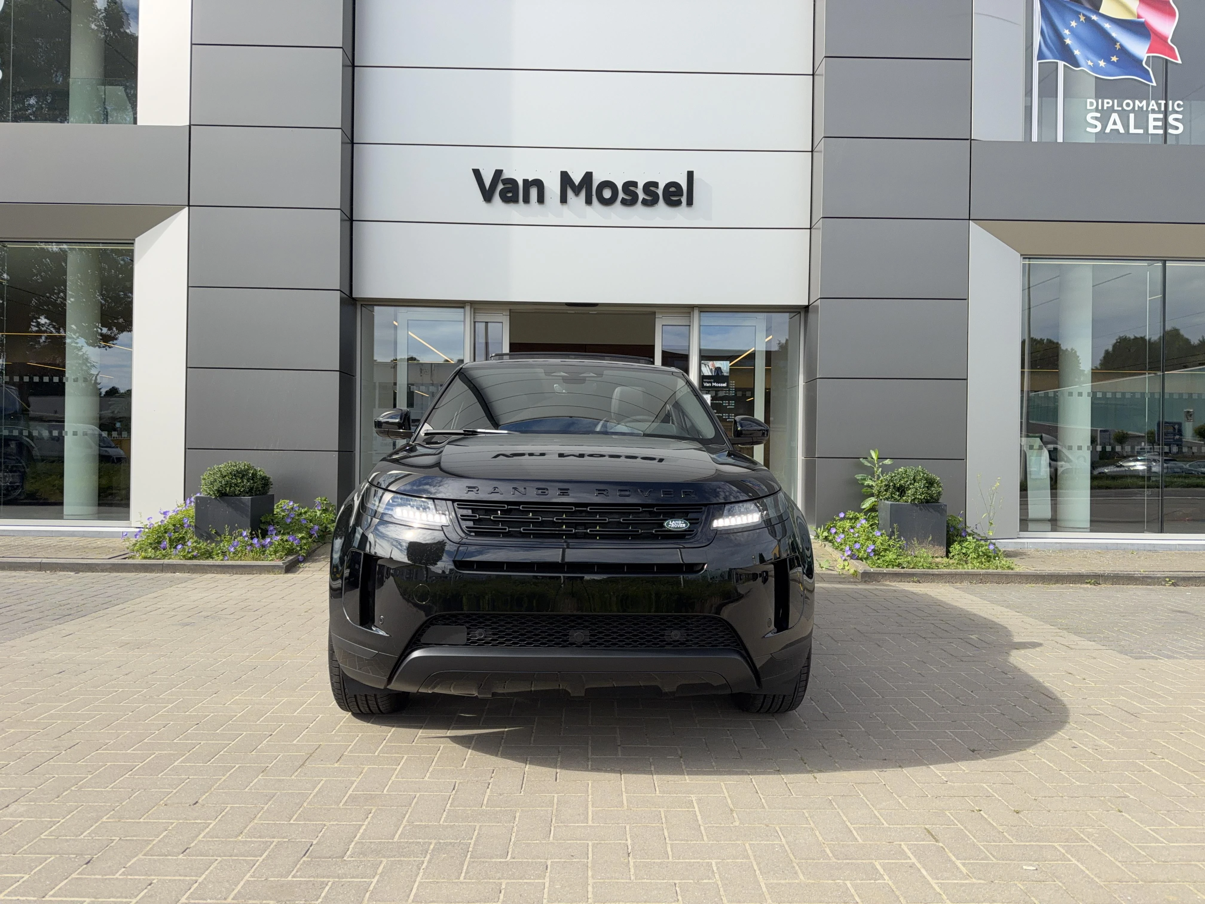 Land Rover-Range Rover Evoque-image-1
