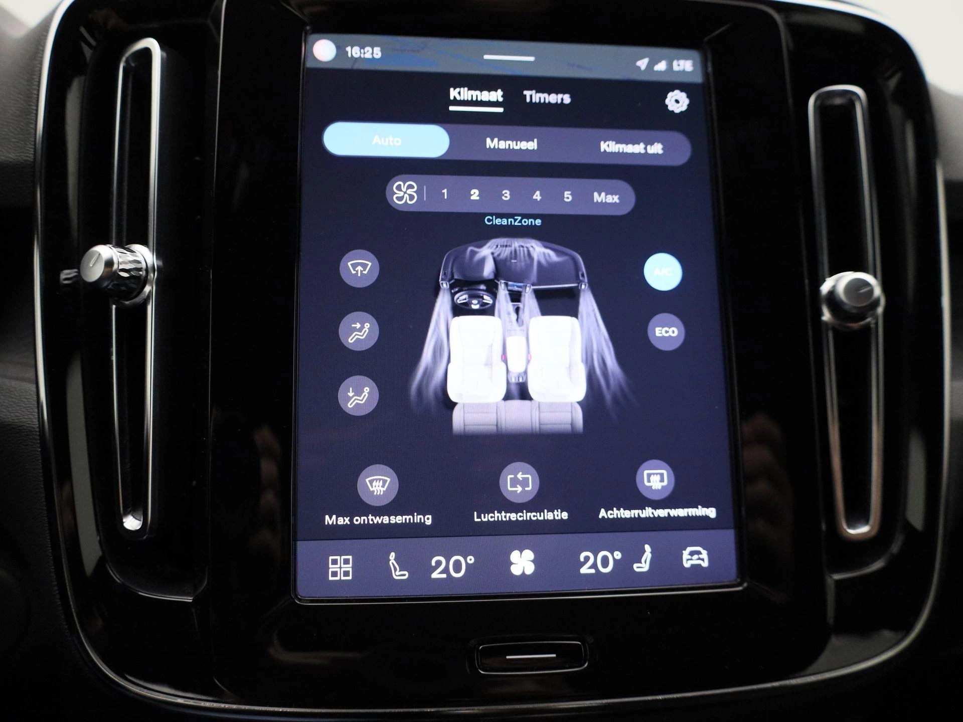 Volvo-XC40-image-18
