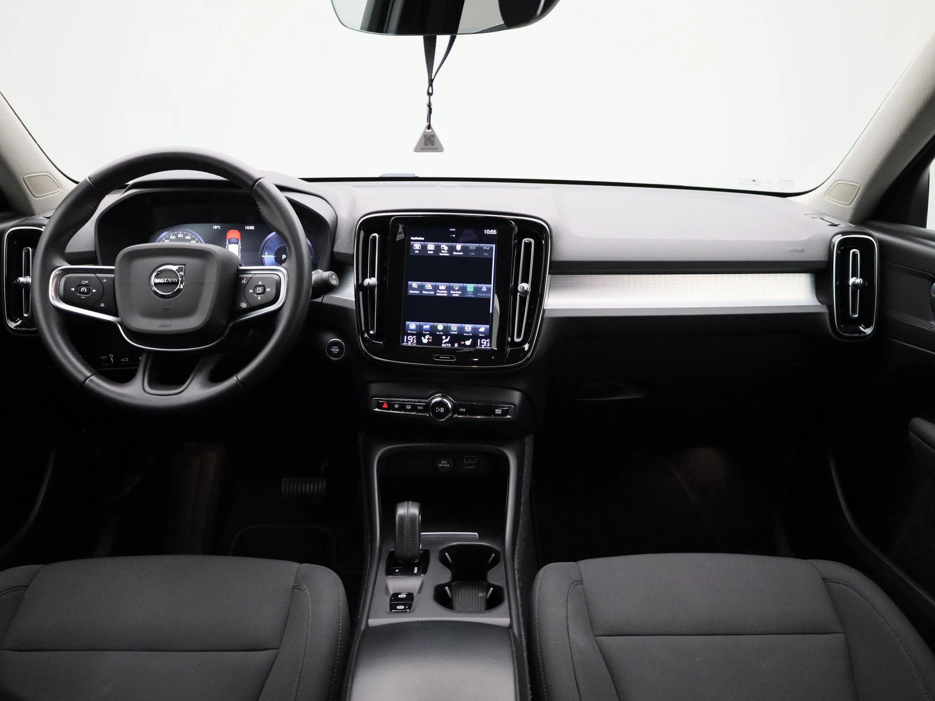 Volvo-XC40-image-37