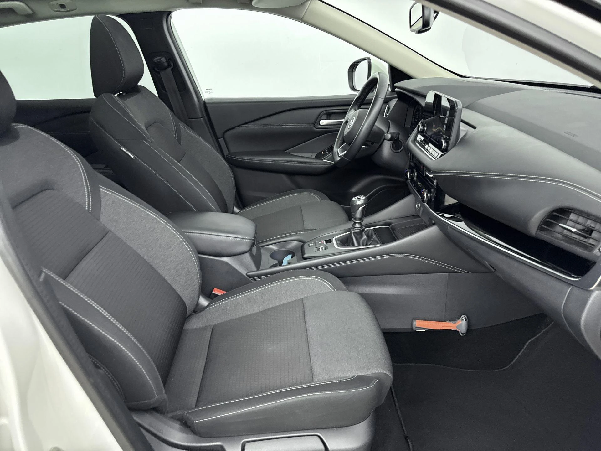 Nissan-QASHQAI-image-30