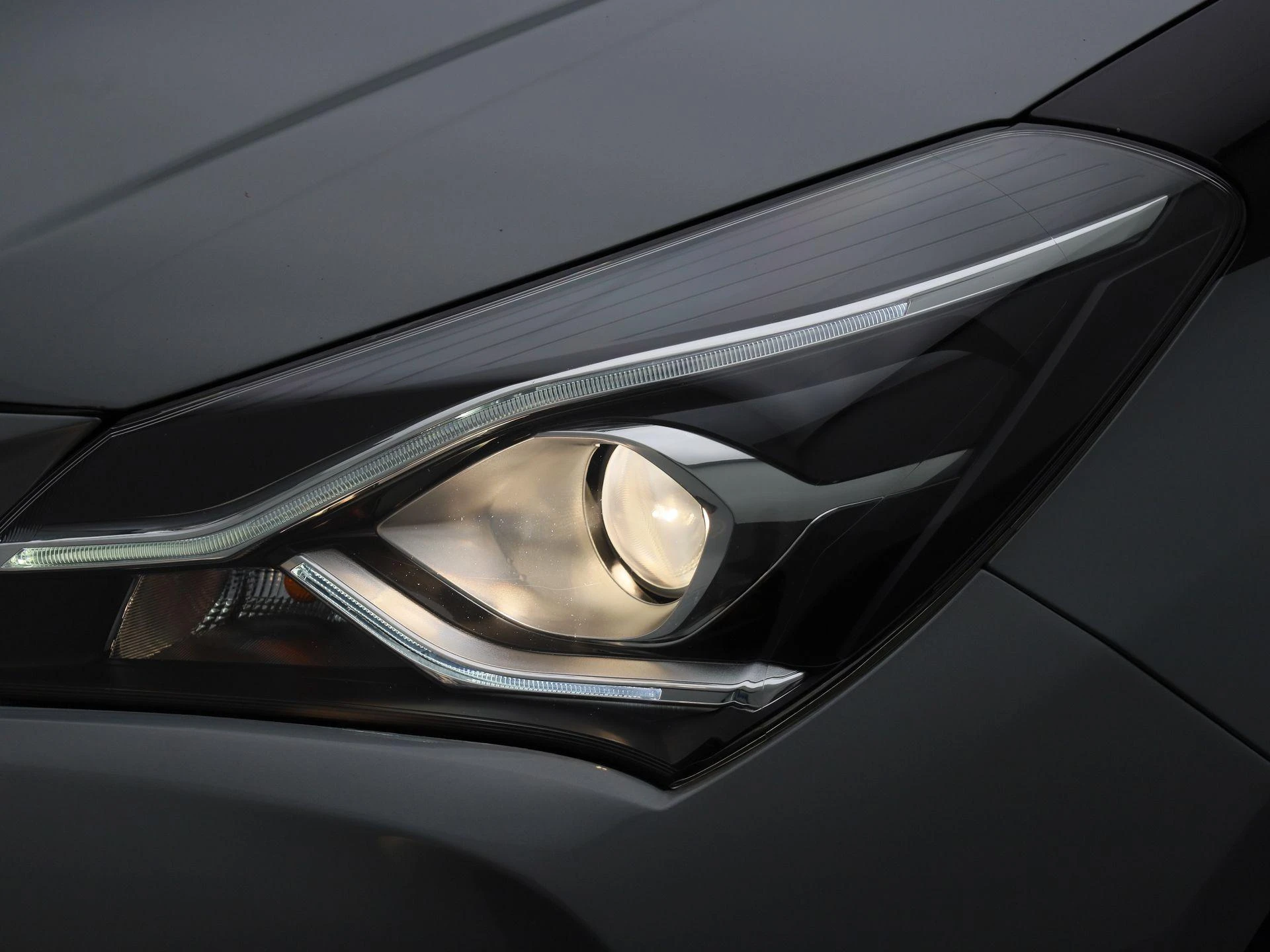 Toyota-Yaris-image-13