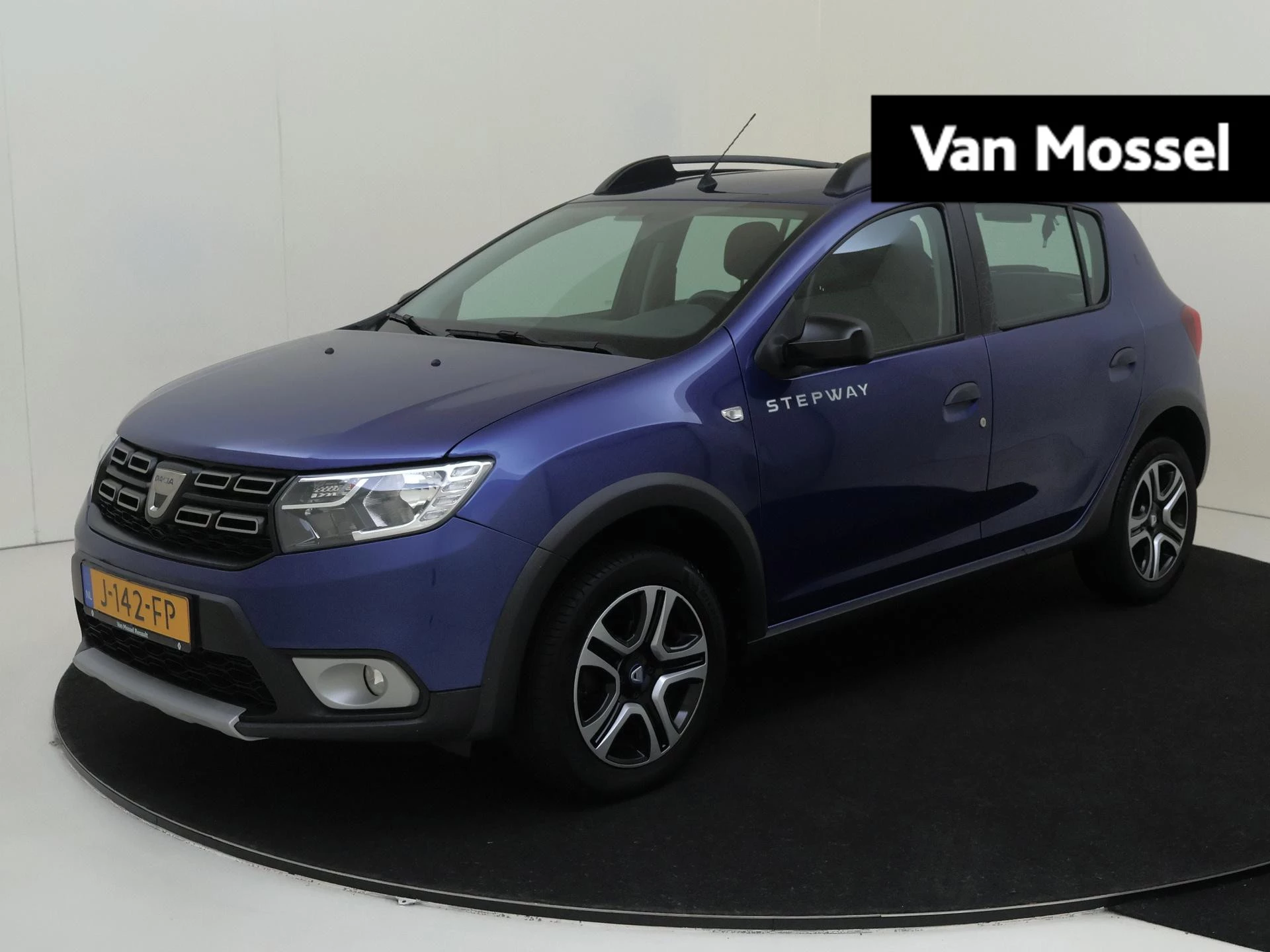 Dacia-Sandero Stepway-image-0