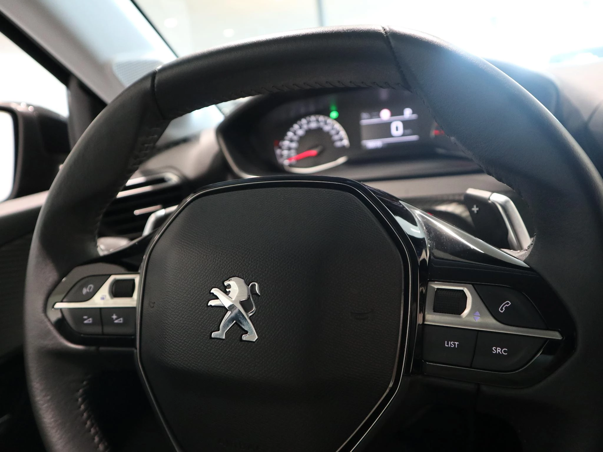 Peugeot-208-image-17