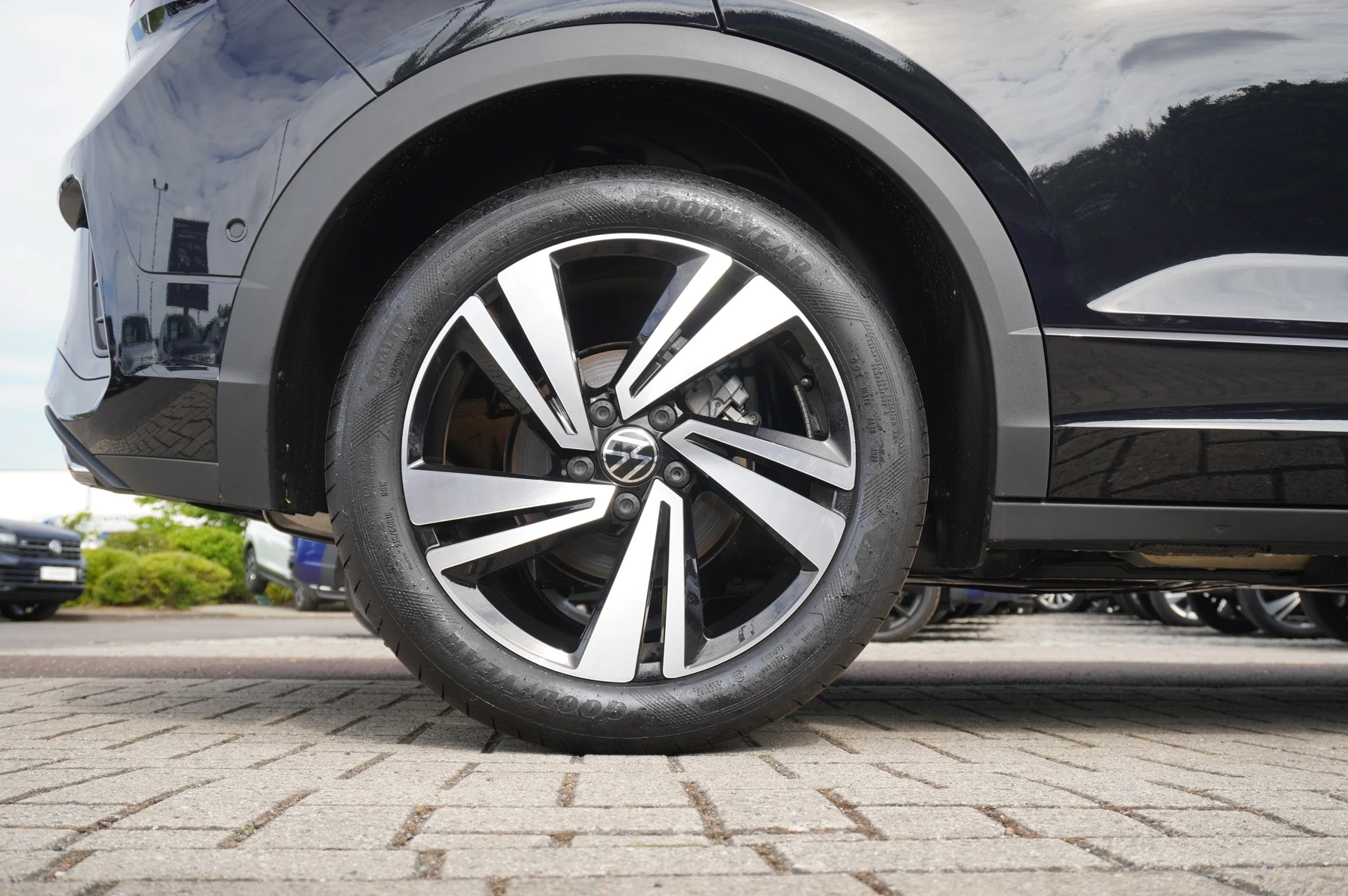 Volkswagen-T-Roc-image-26