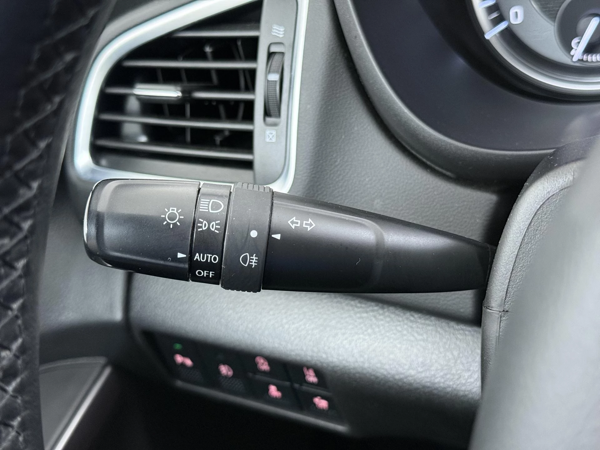 Suzuki-S-Cross-image-23