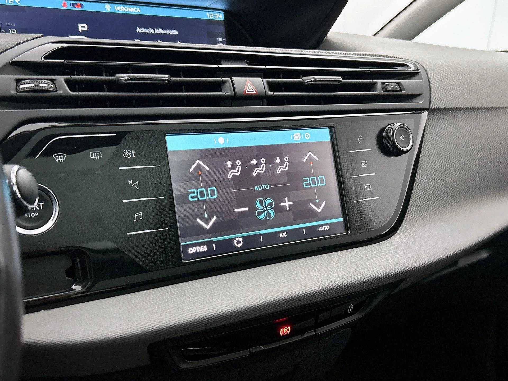 Citroën-C4 Picasso-image-22