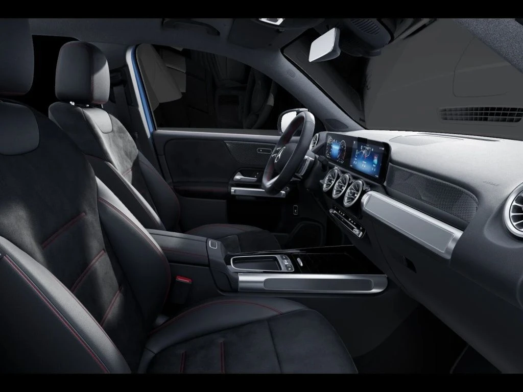 Mercedes-Benz-GLB 200-image-10