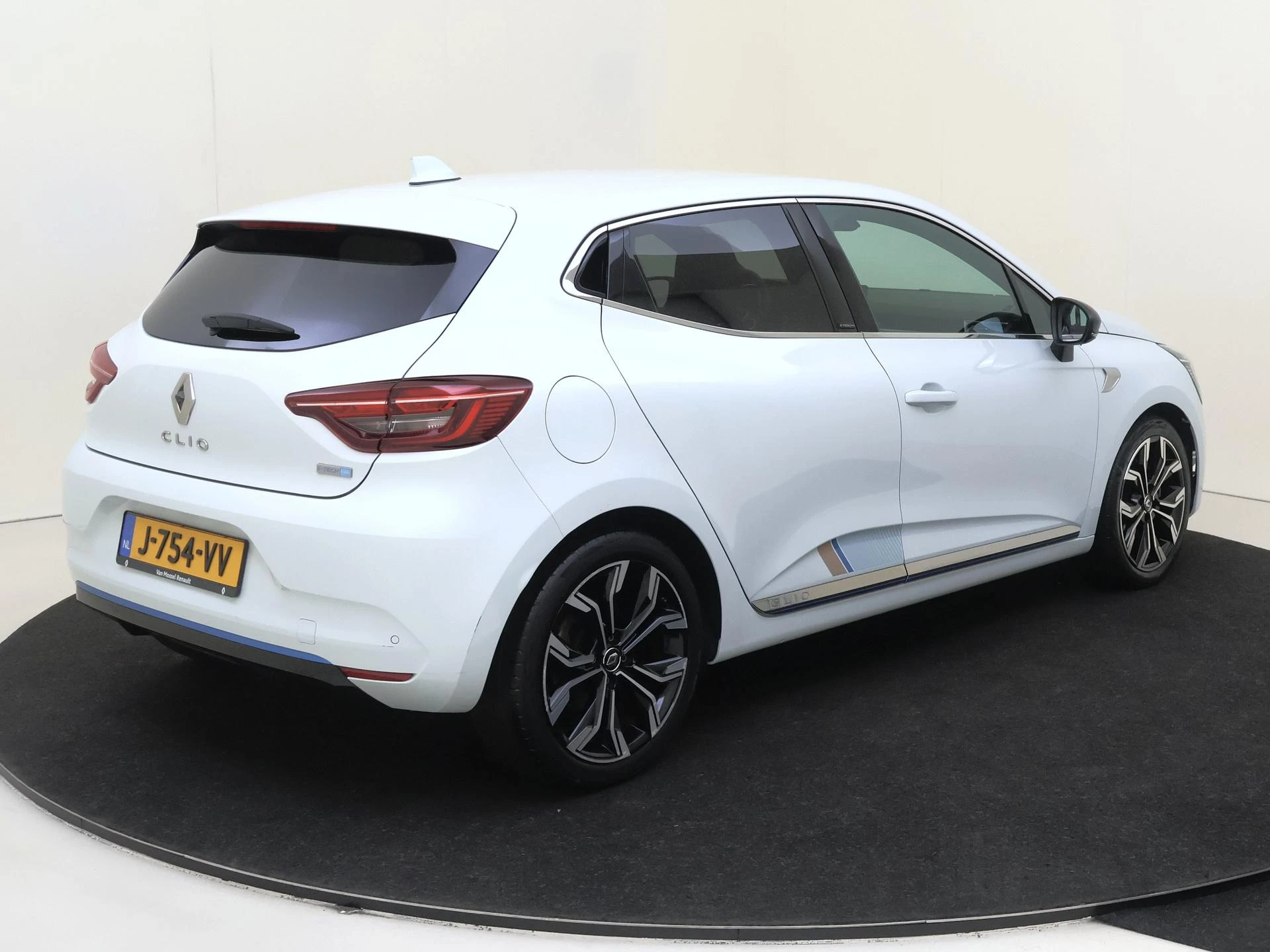 Renault-Clio-image-3