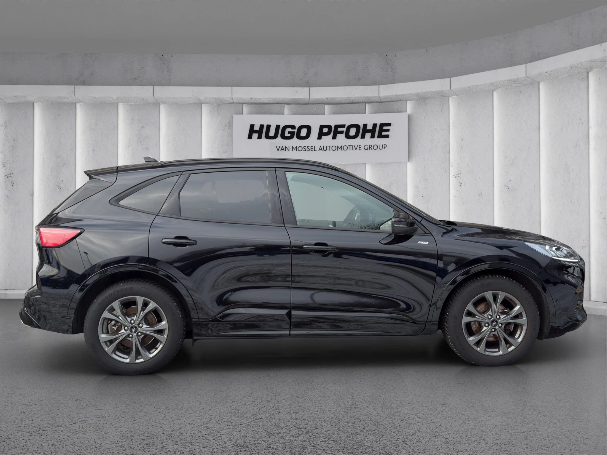 Ford Kuga ST-Line X*PANO*AHK*KAM*ACC*NAVI*SOUND-SYS.