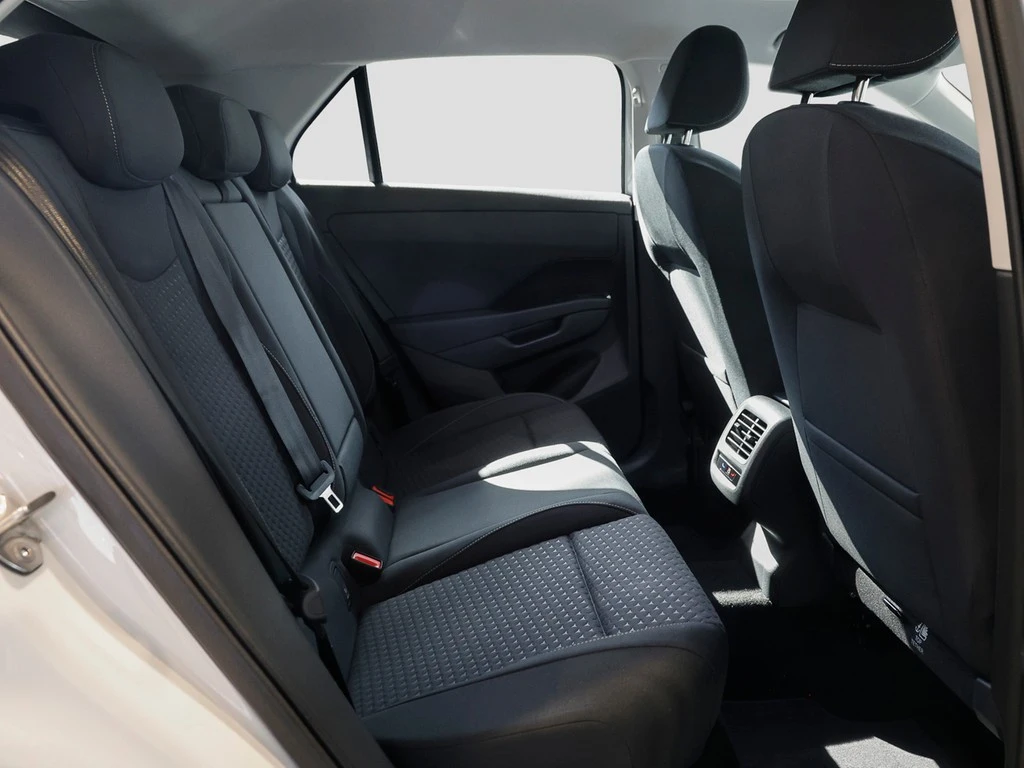 Volkswagen-T-Roc-image-9