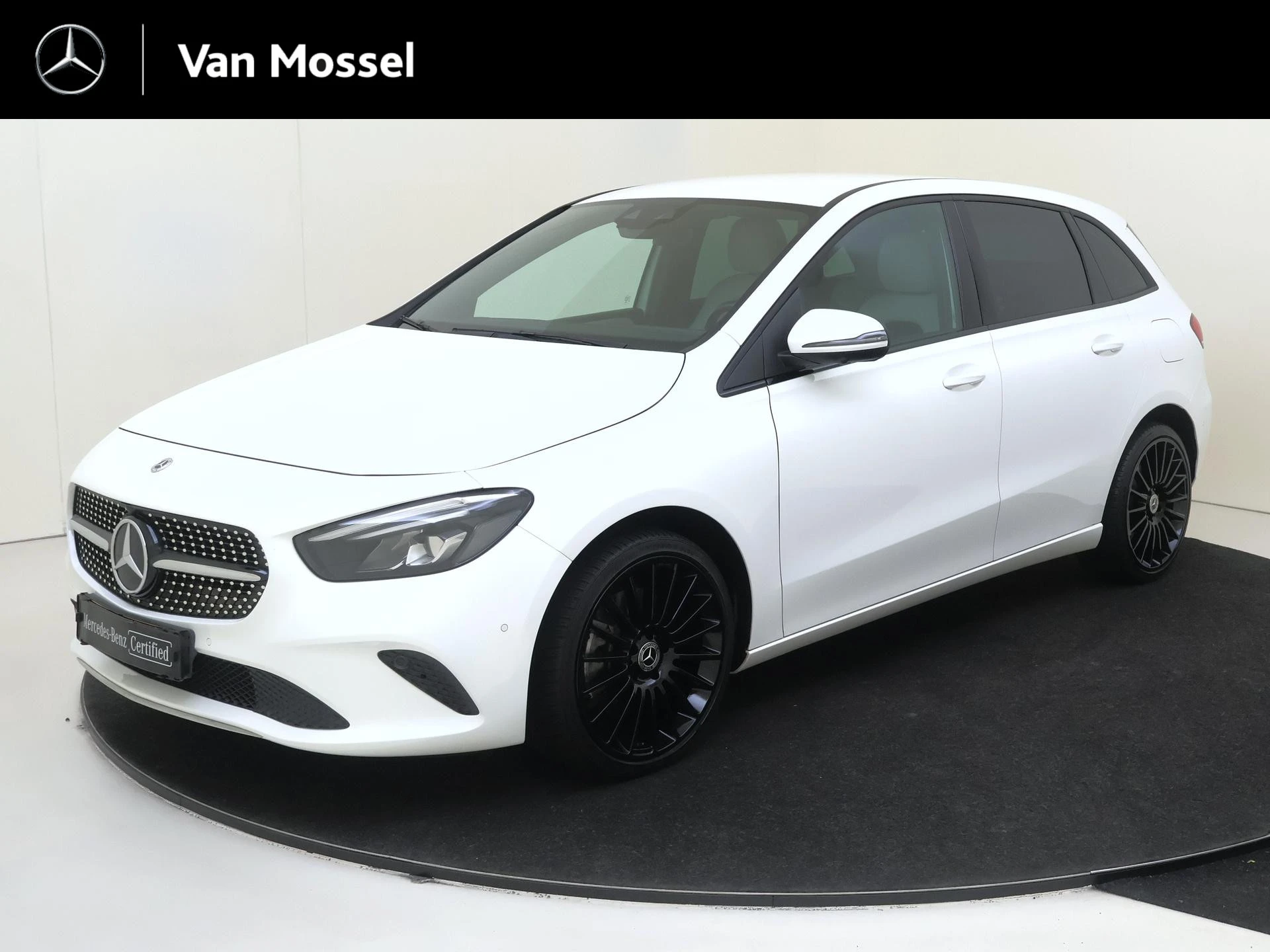 Mercedes-Benz-B-Klasse-image-0