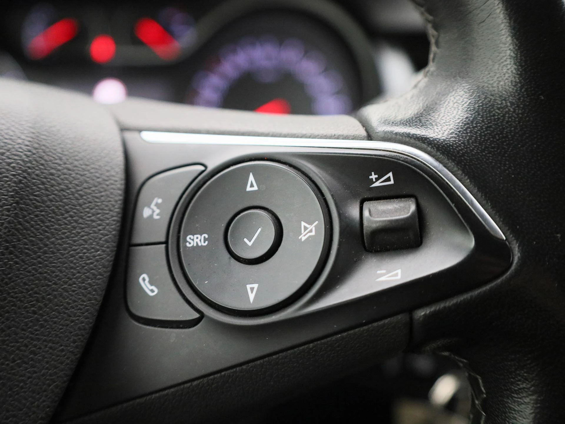 Opel-Crossland X-image-24