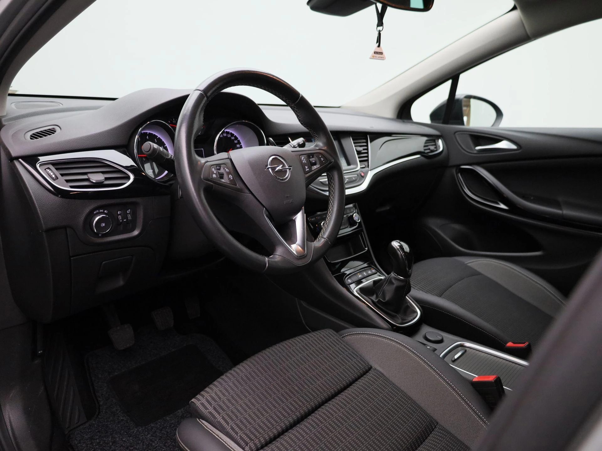 Opel Astra Sports Tourer 1.2 Design & Tech