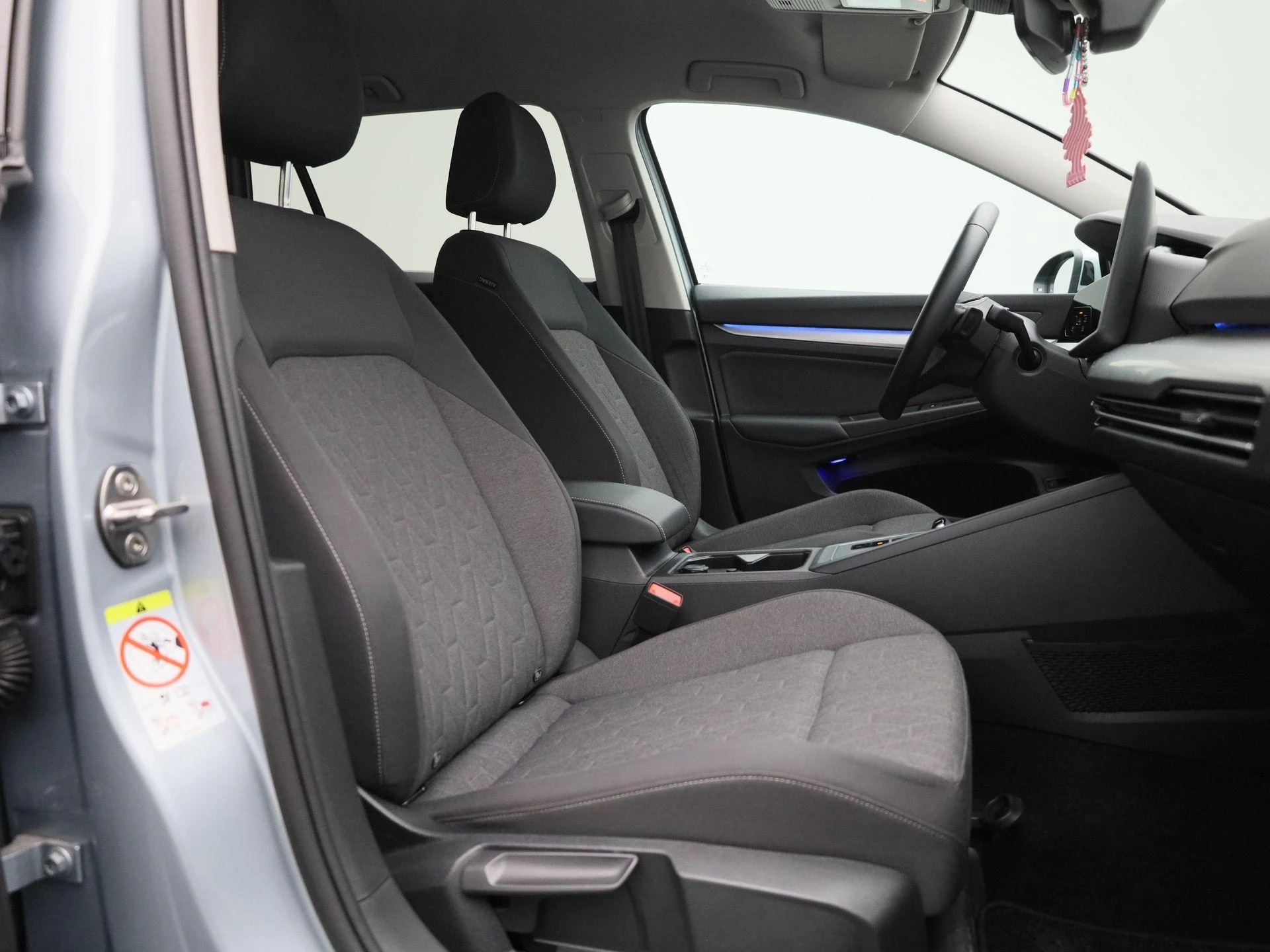Volkswagen Golf - 37