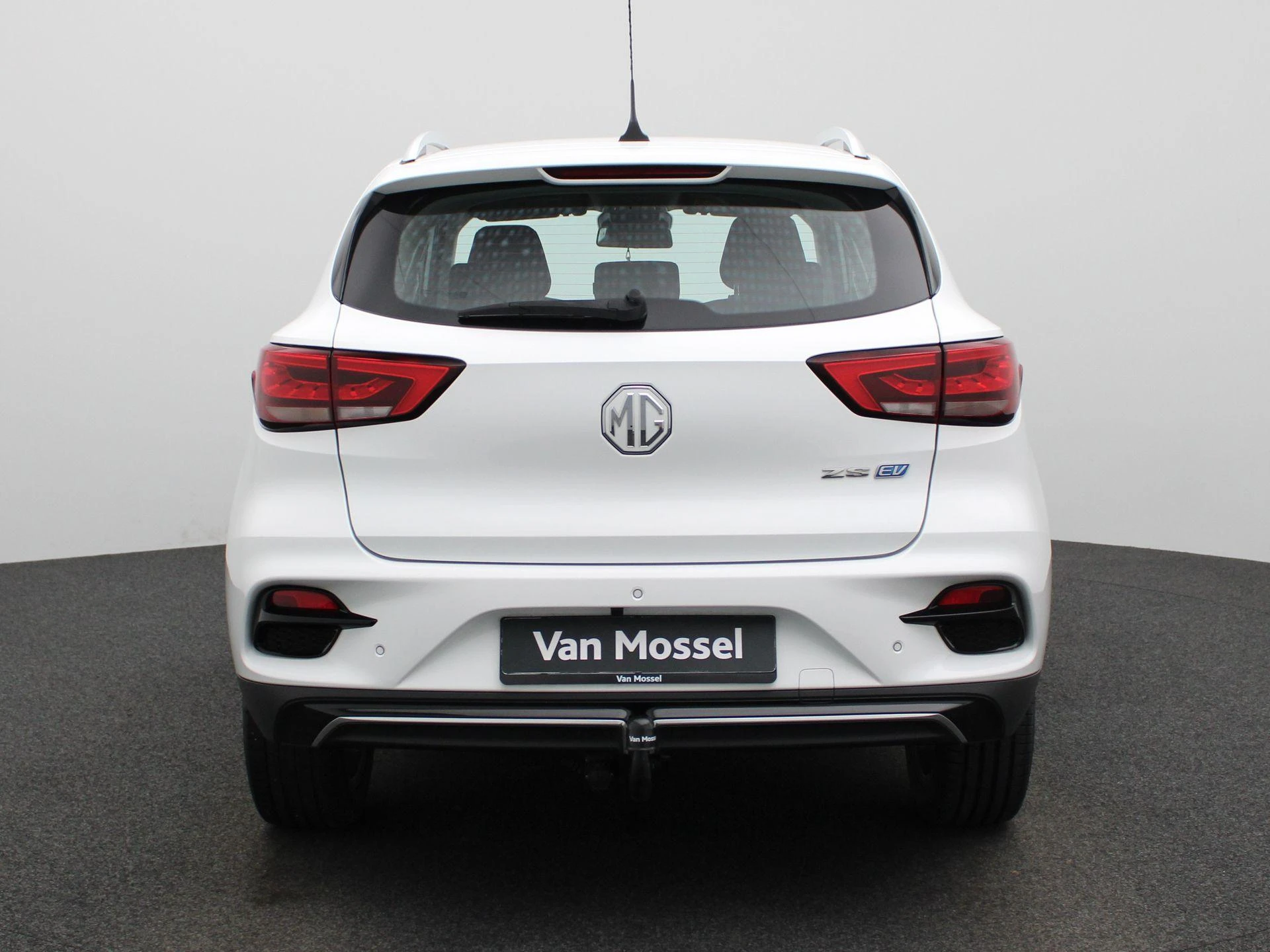 MG-ZS EV-image-4