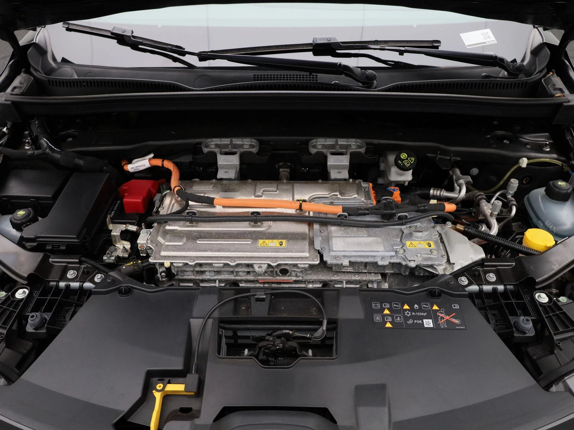 Renault-Megane E-Tech-image-33