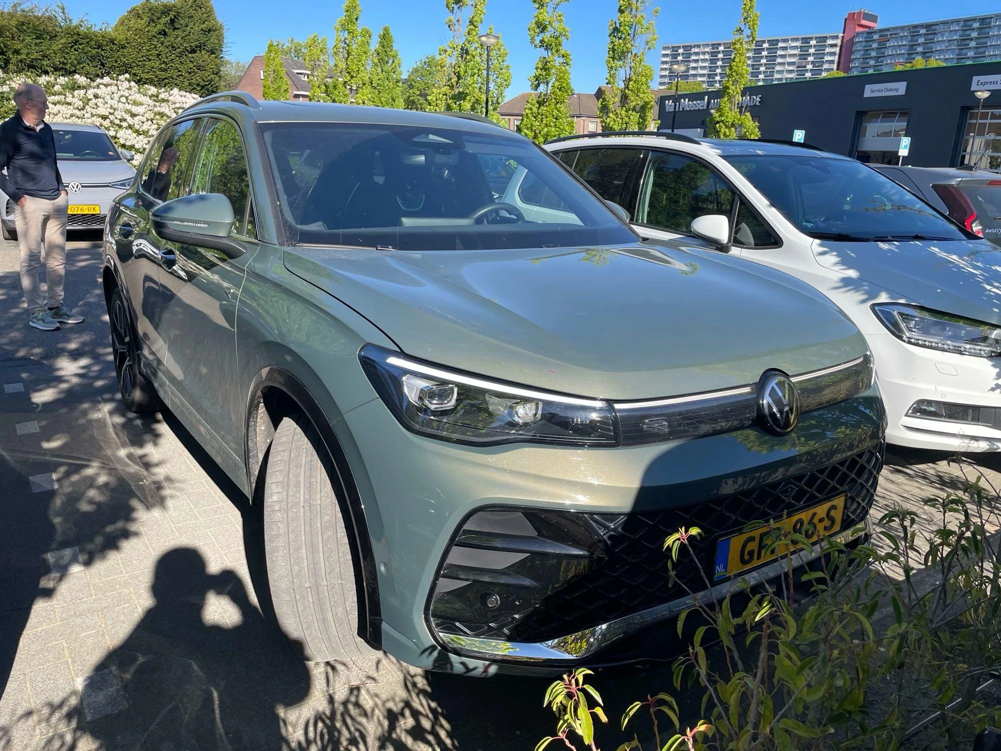 Volkswagen Tiguan 1.5 eHybrid R-Line Business | 204 PK |