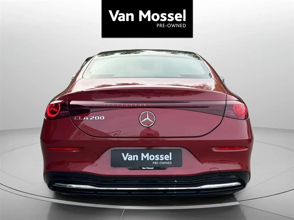 Mercedes-Benz-CLA-image-5