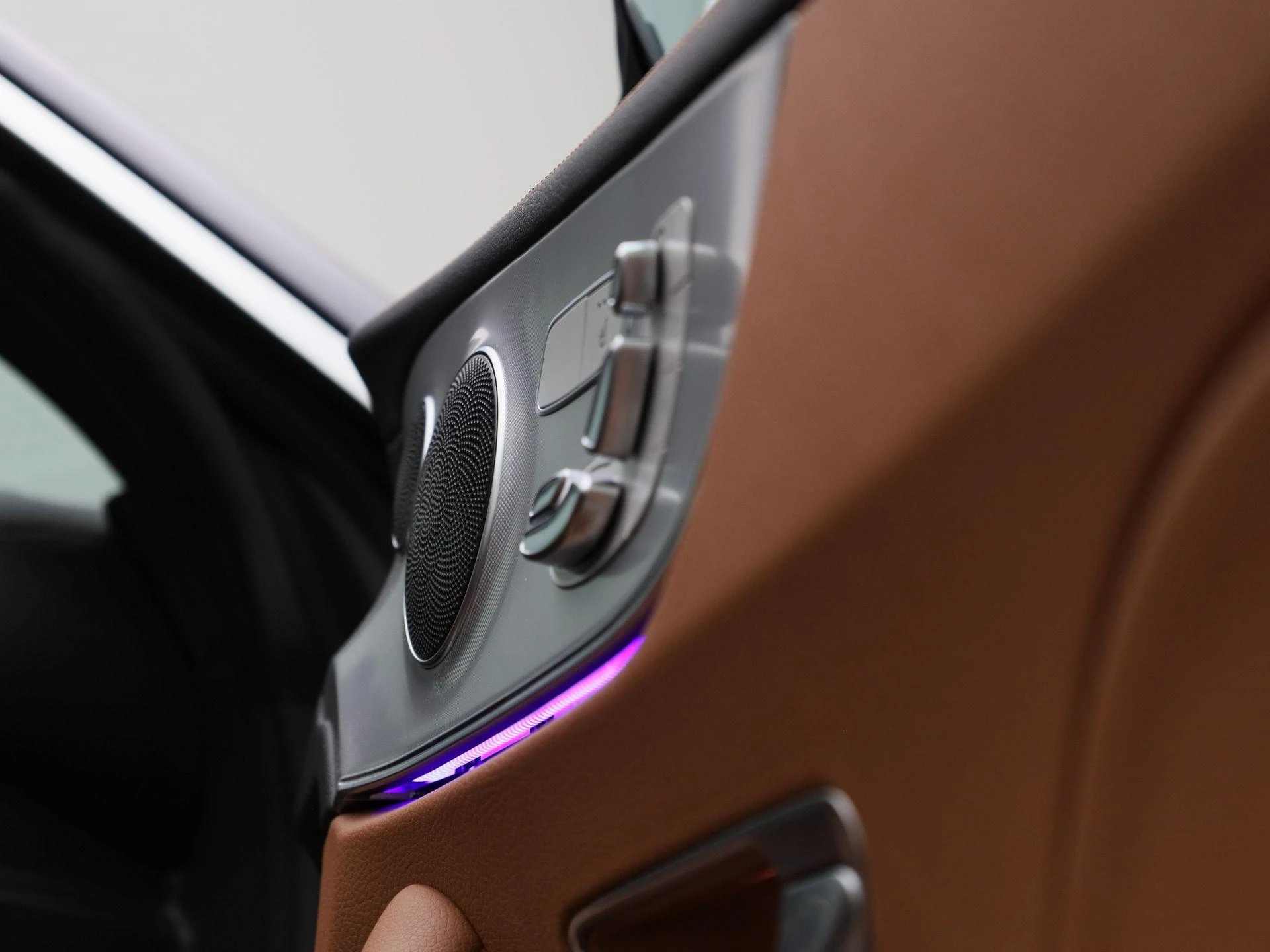 Mercedes-Benz-E-Klasse-image-51