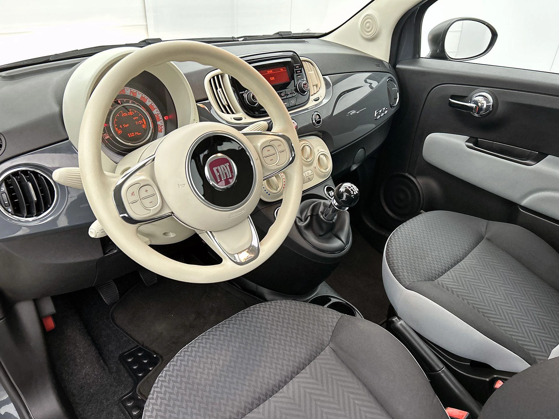 Fiat-500-image-2