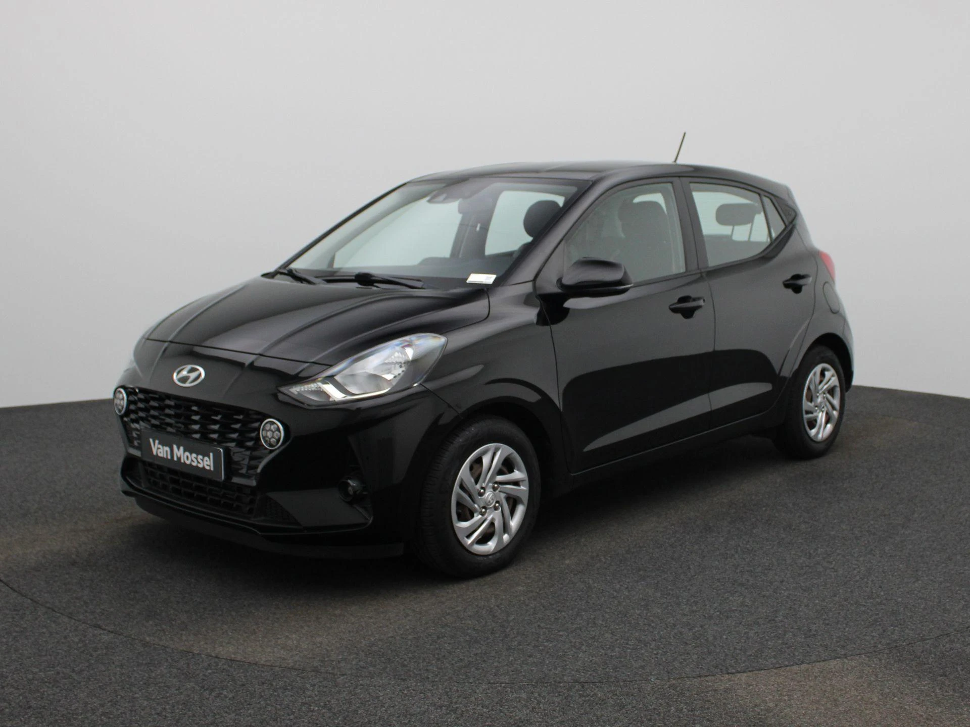 Hyundai-i10-image-0