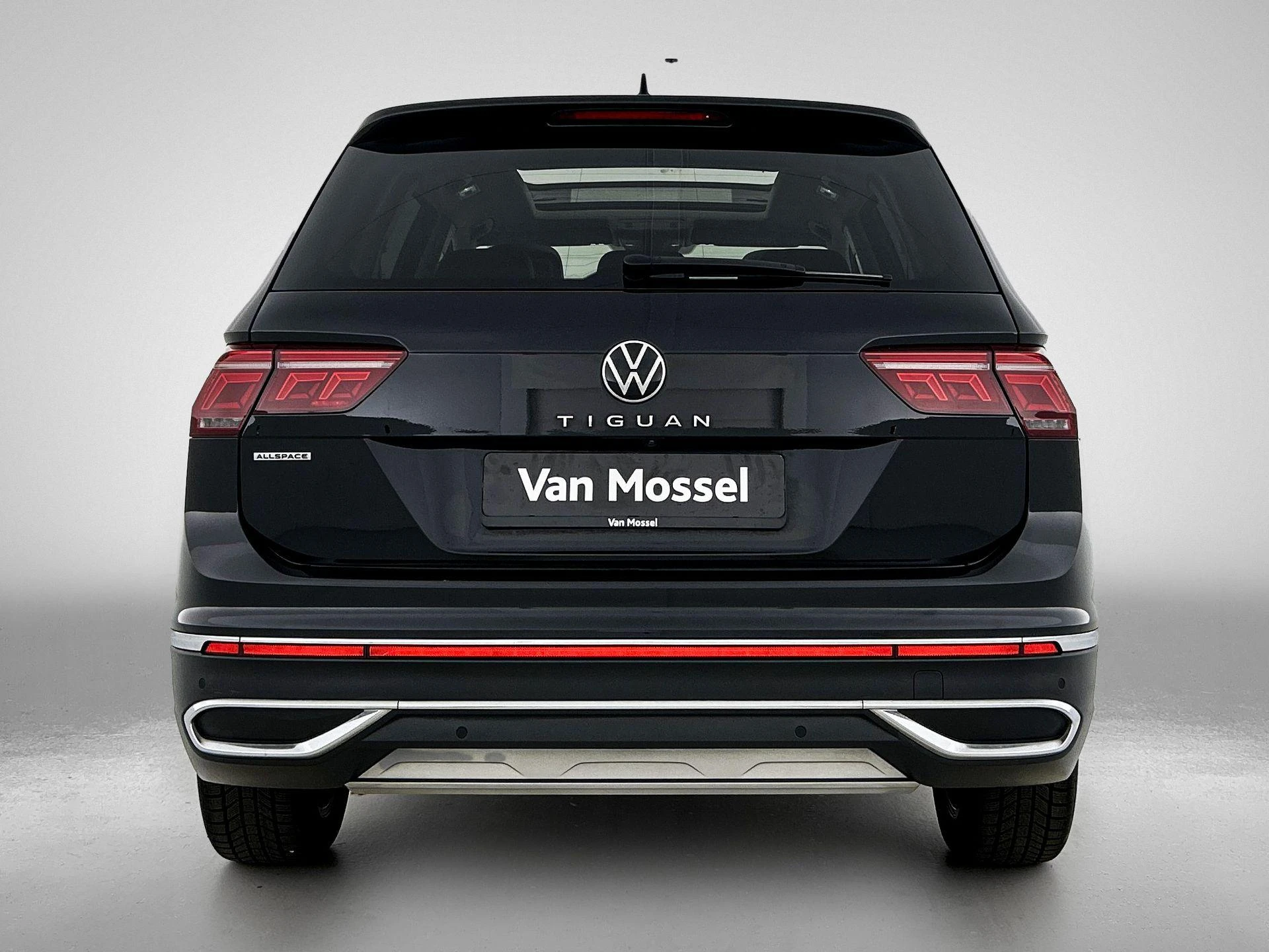 Volkswagen-Tiguan Allspace-image-2