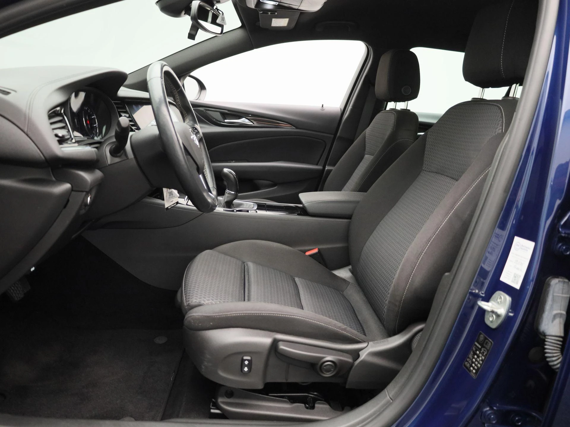 Opel-Insignia-image-11