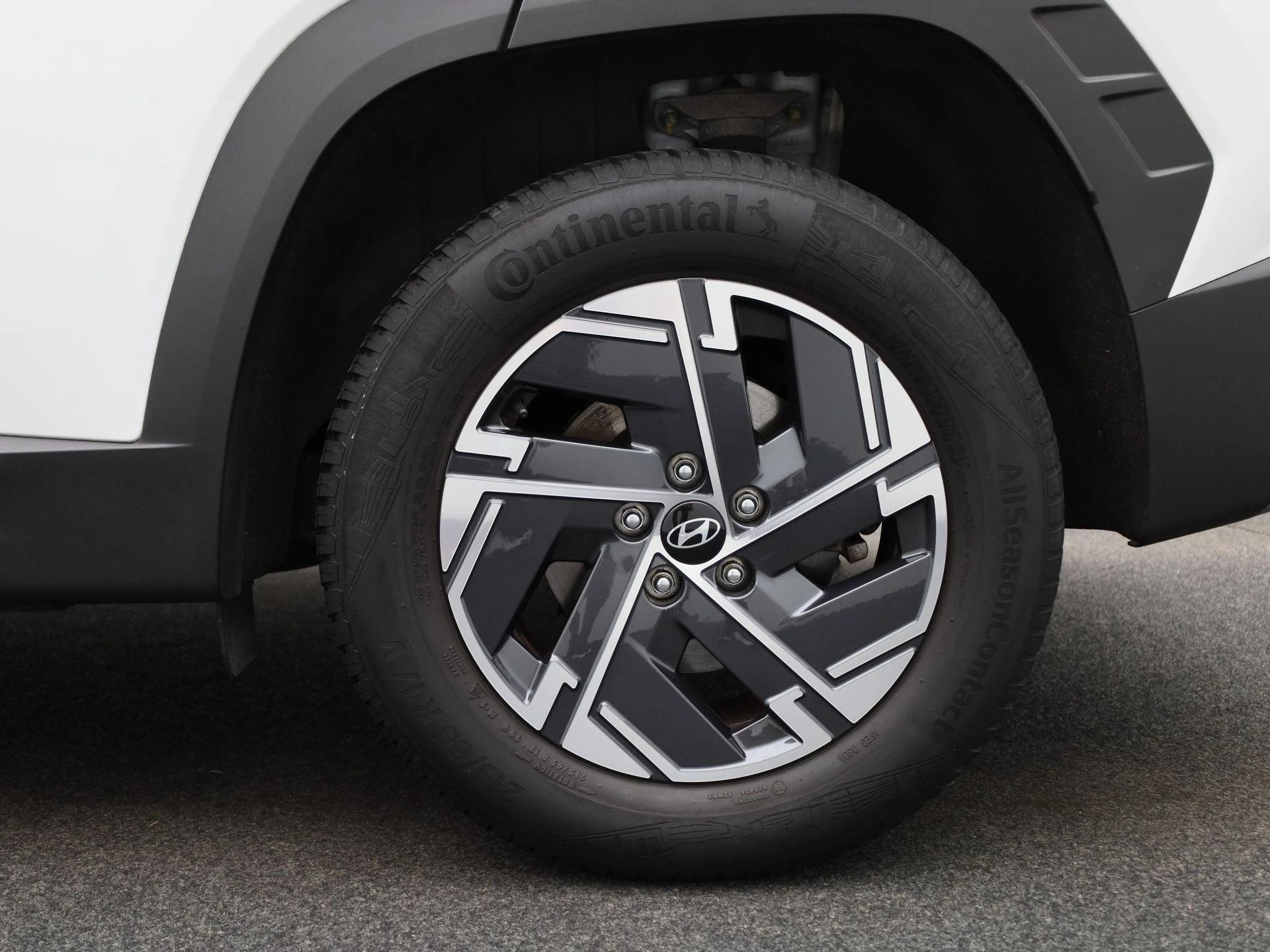 Hyundai Tucson - 13