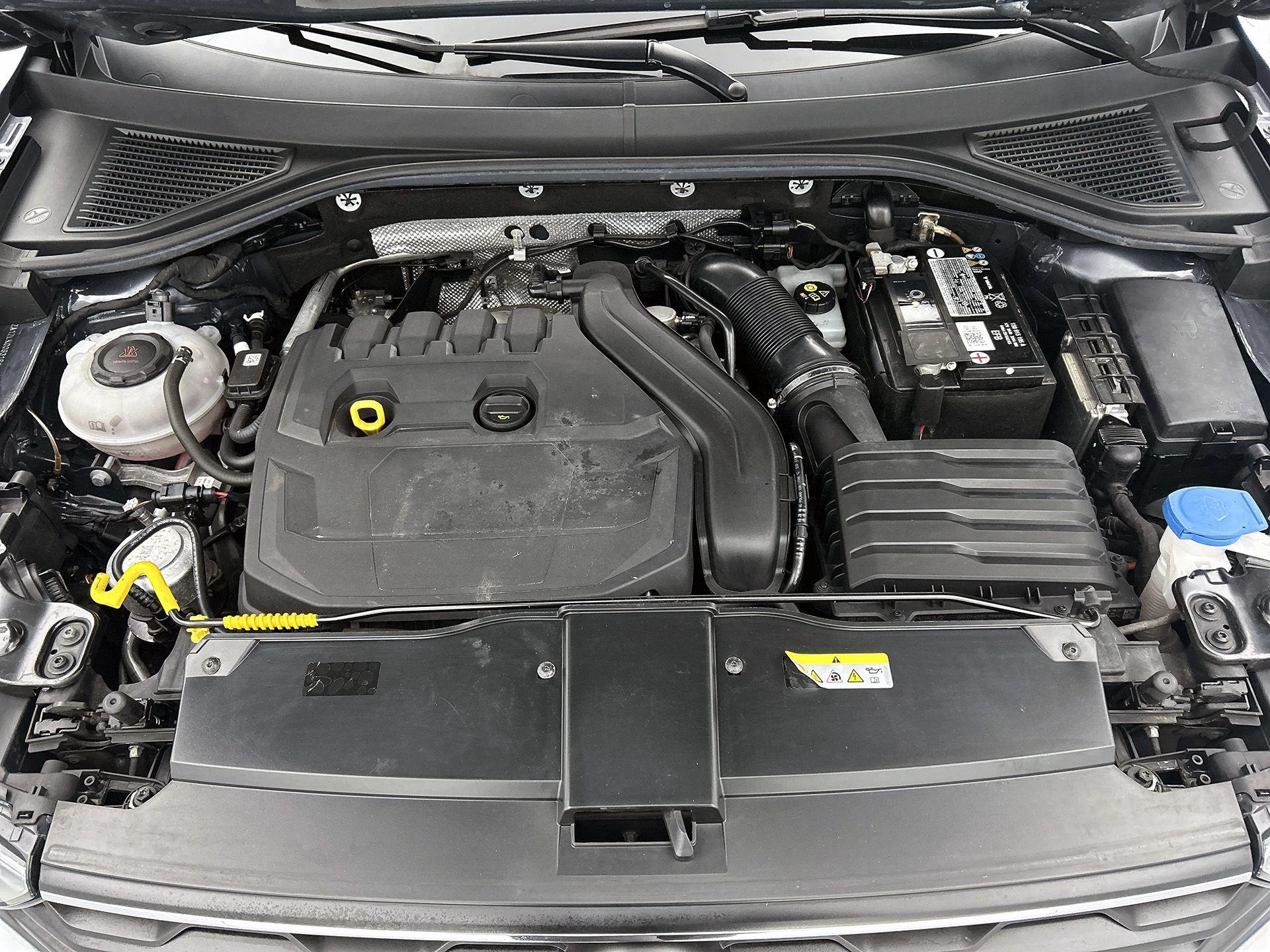 Volkswagen-T-Roc-image-9