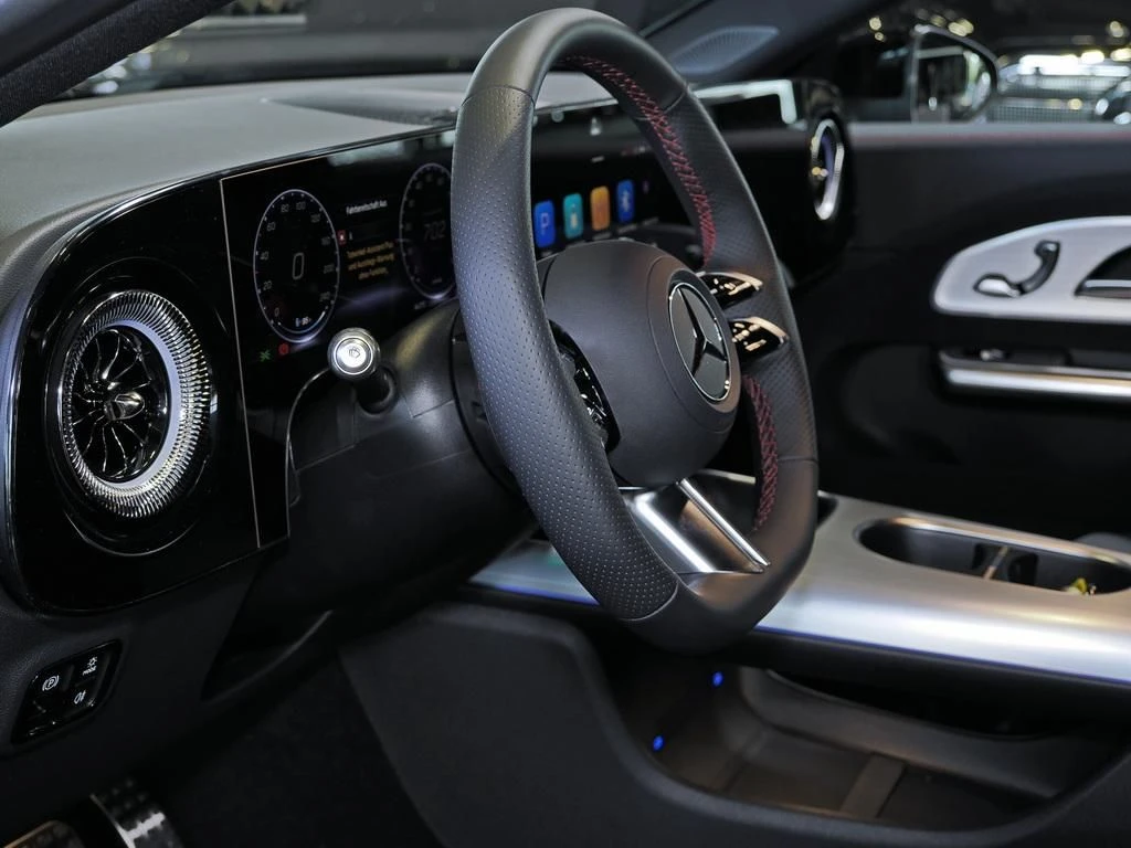 Mercedes-Benz-CLA 250+-image-6