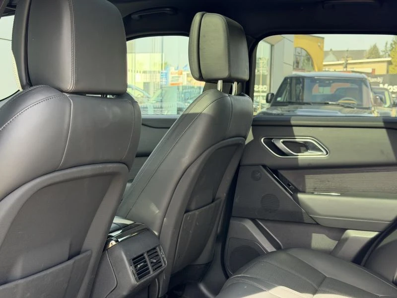 Land Rover-Range Rover Velar-image-13