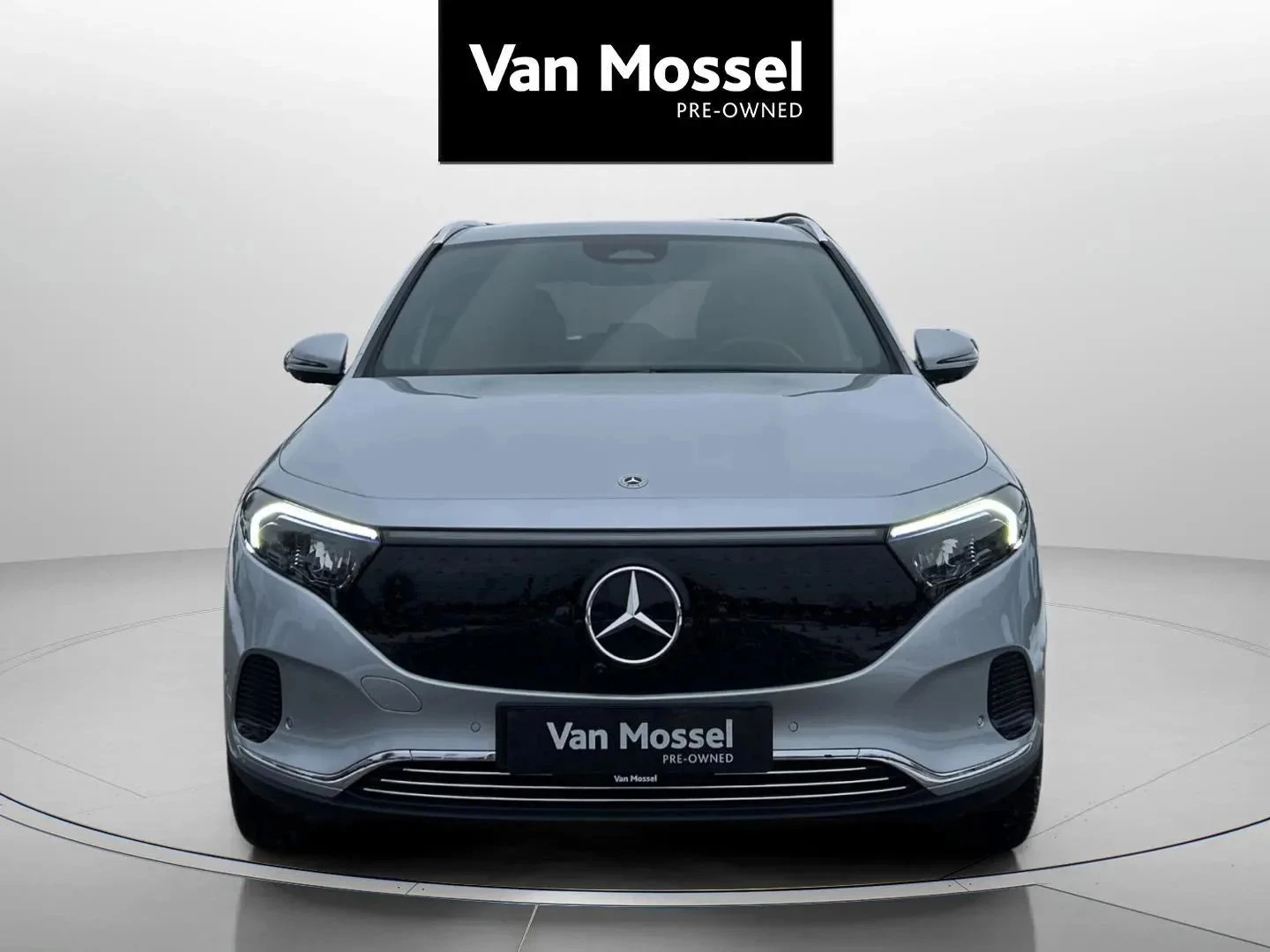 Mercedes-Benz-EQA-image-1