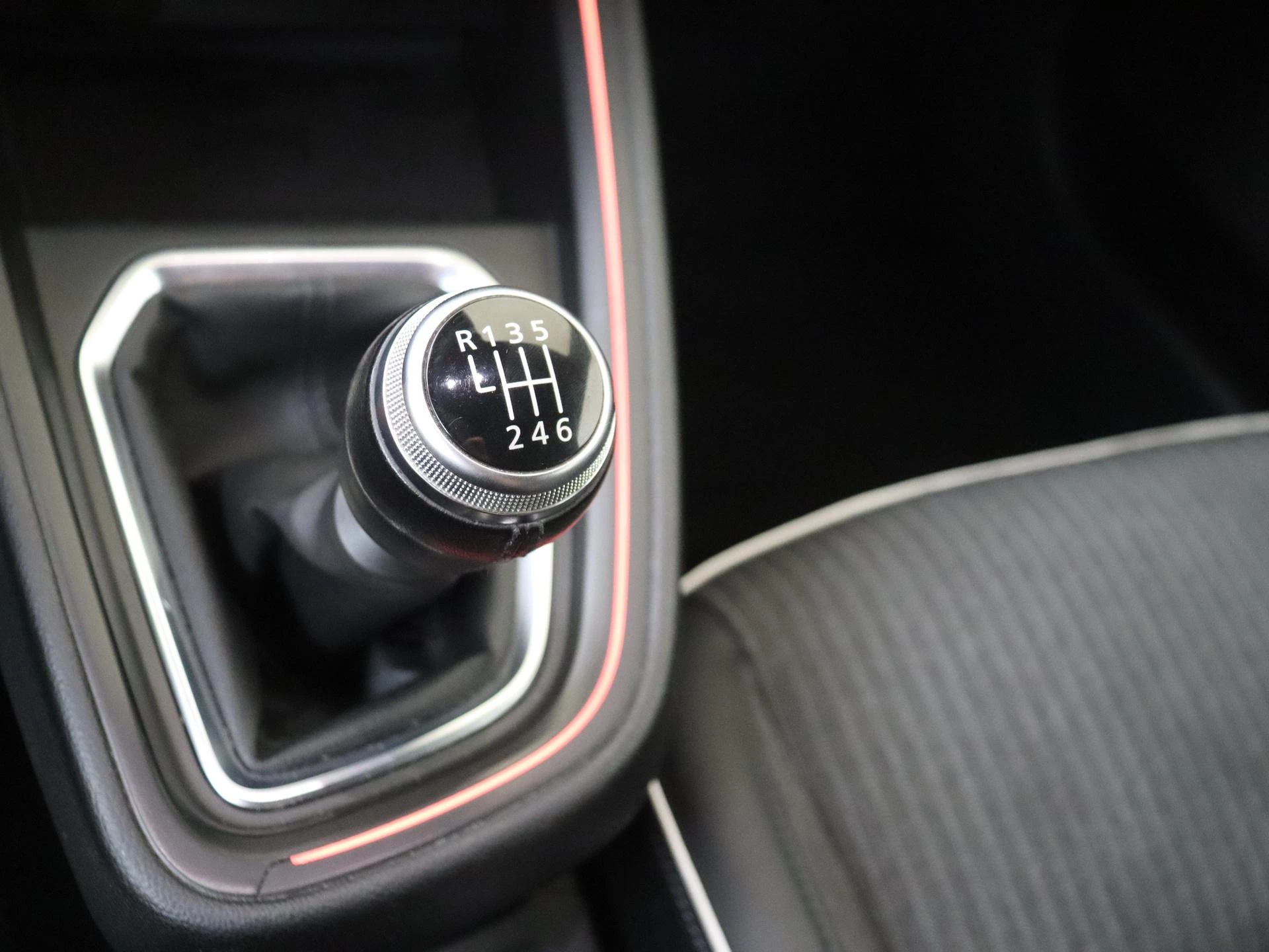 Renault-Clio-image-14