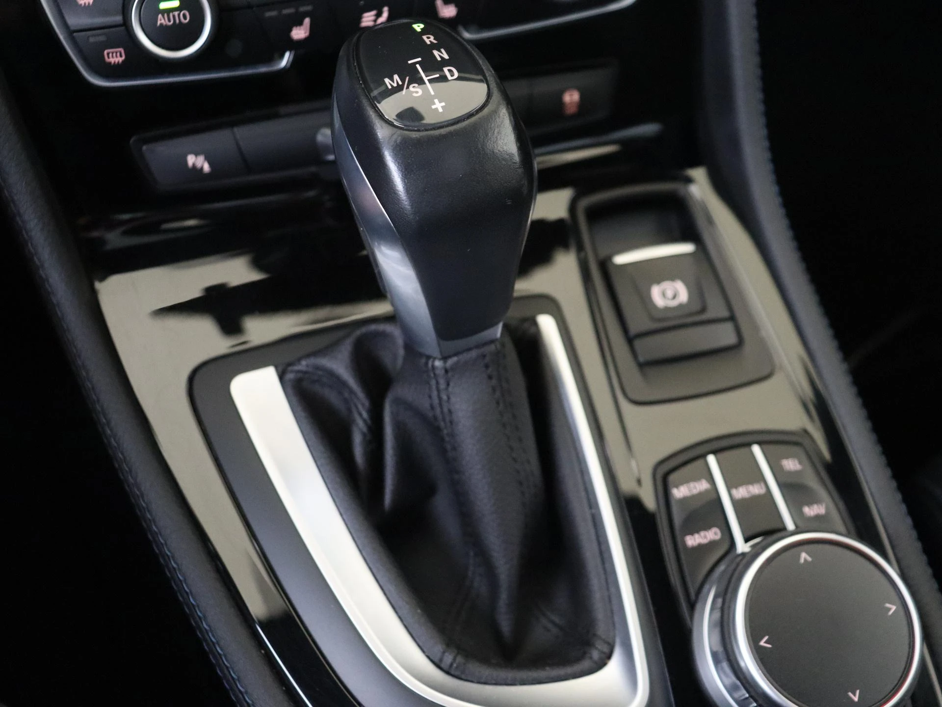 BMW-2 Serie-image-18