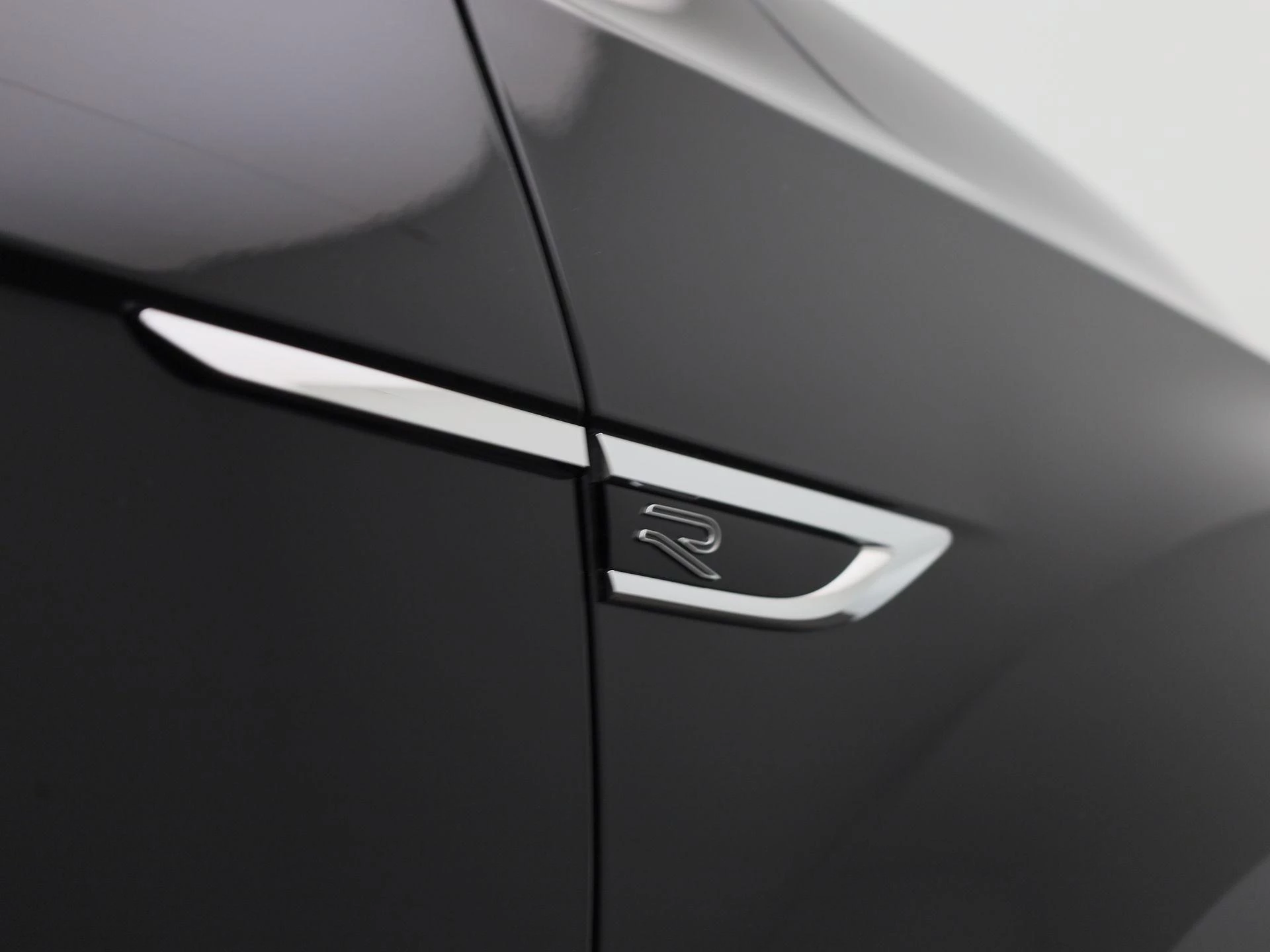 Volkswagen-T-Roc-image-46