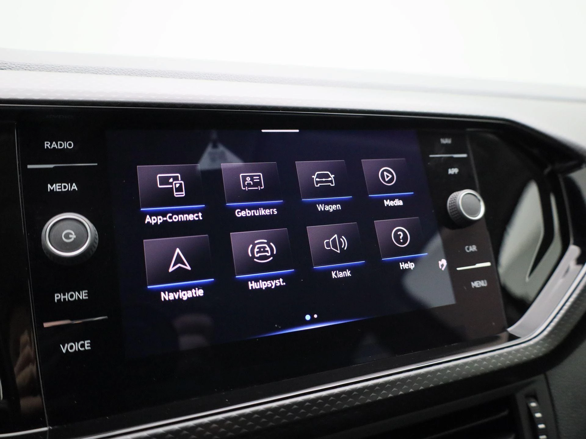 Volkswagen-T-Cross-image-19