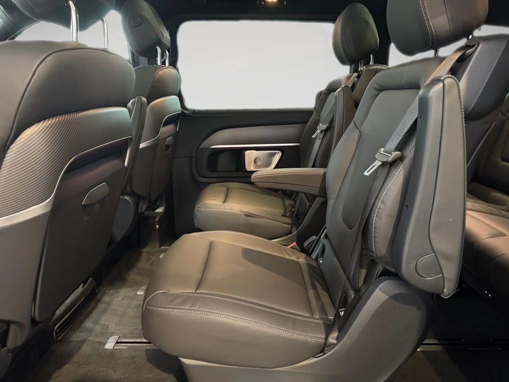Mercedes-Benz-V-Klasse 300 d-image-8