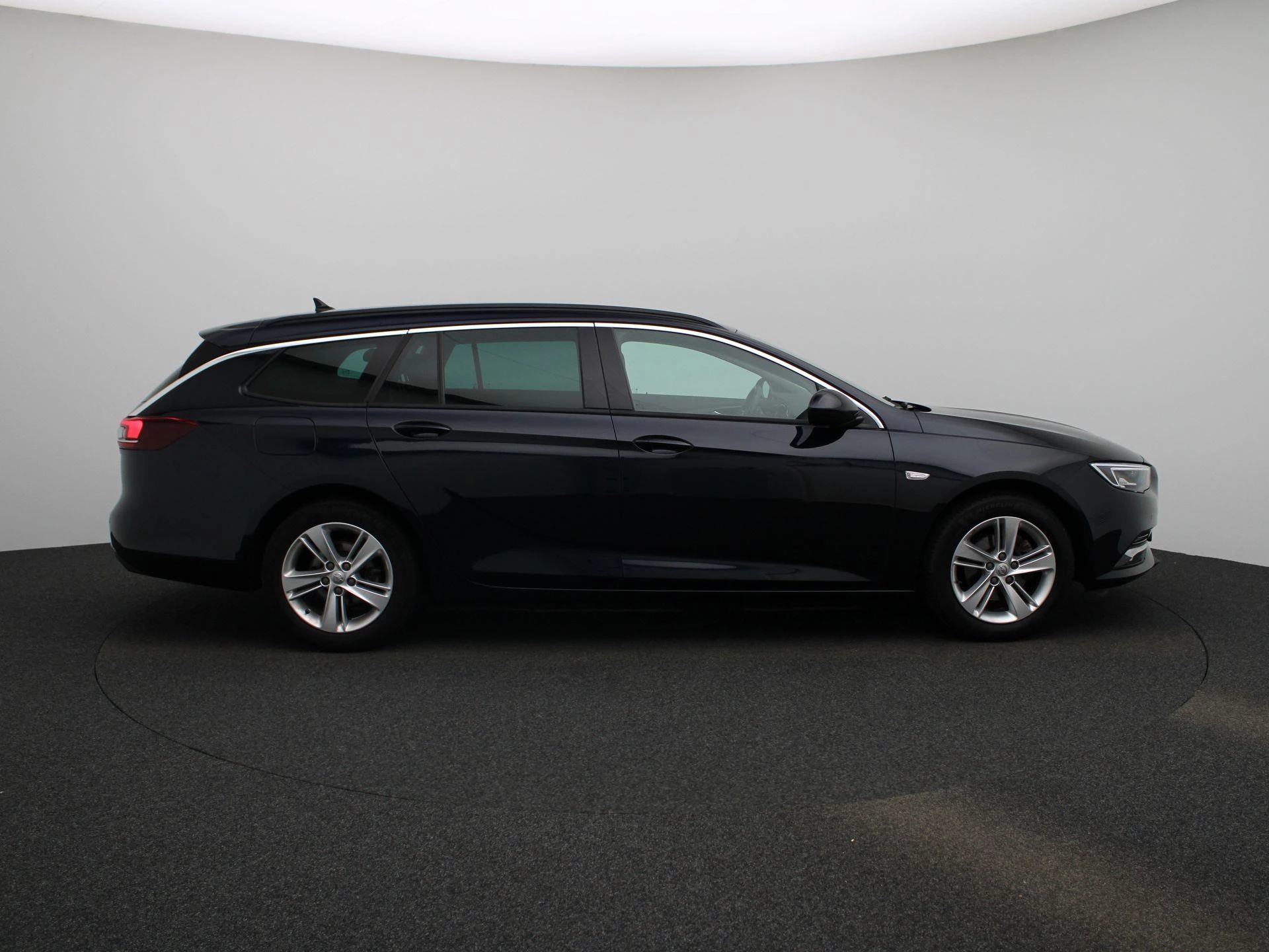 Opel-Insignia-image-5