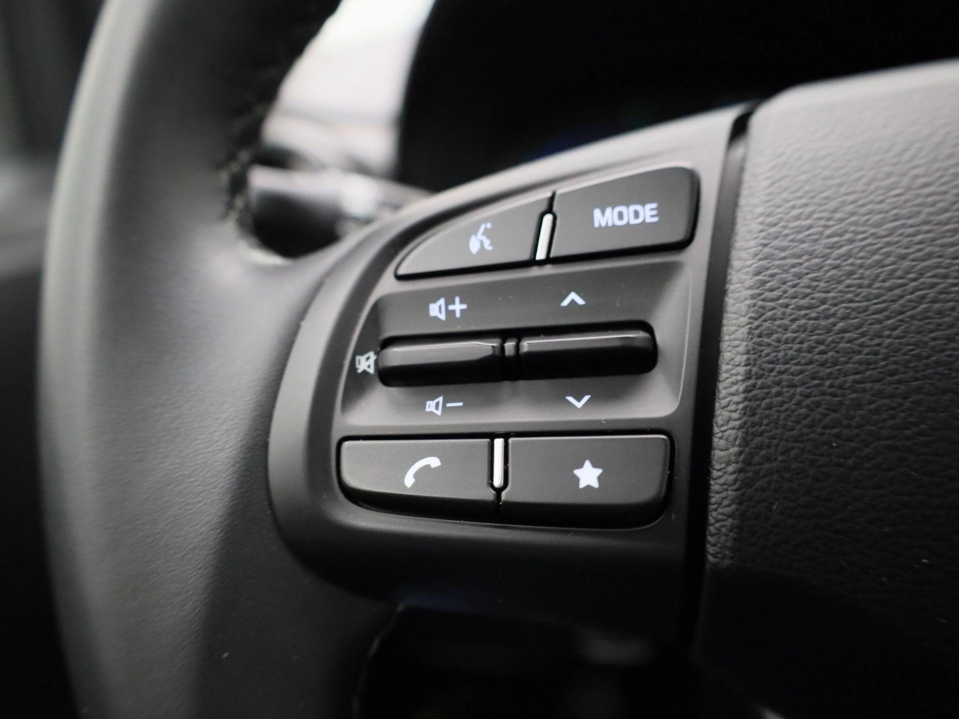 Hyundai-i10-image-16