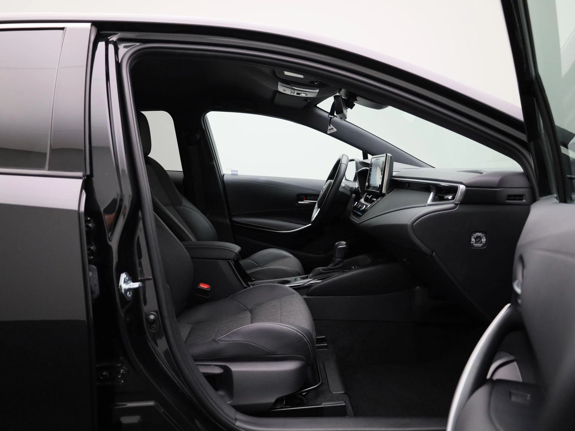 Toyota Corolla 1.8 Hybrid Business Plus