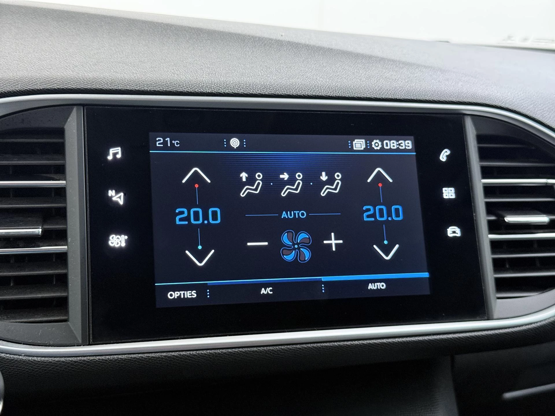 Peugeot-308-image-12