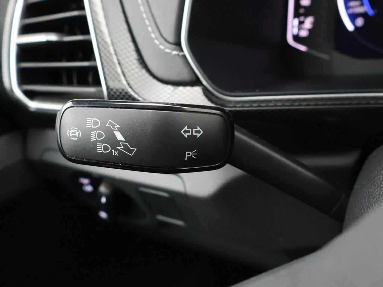 Volkswagen-T-Cross-image-14