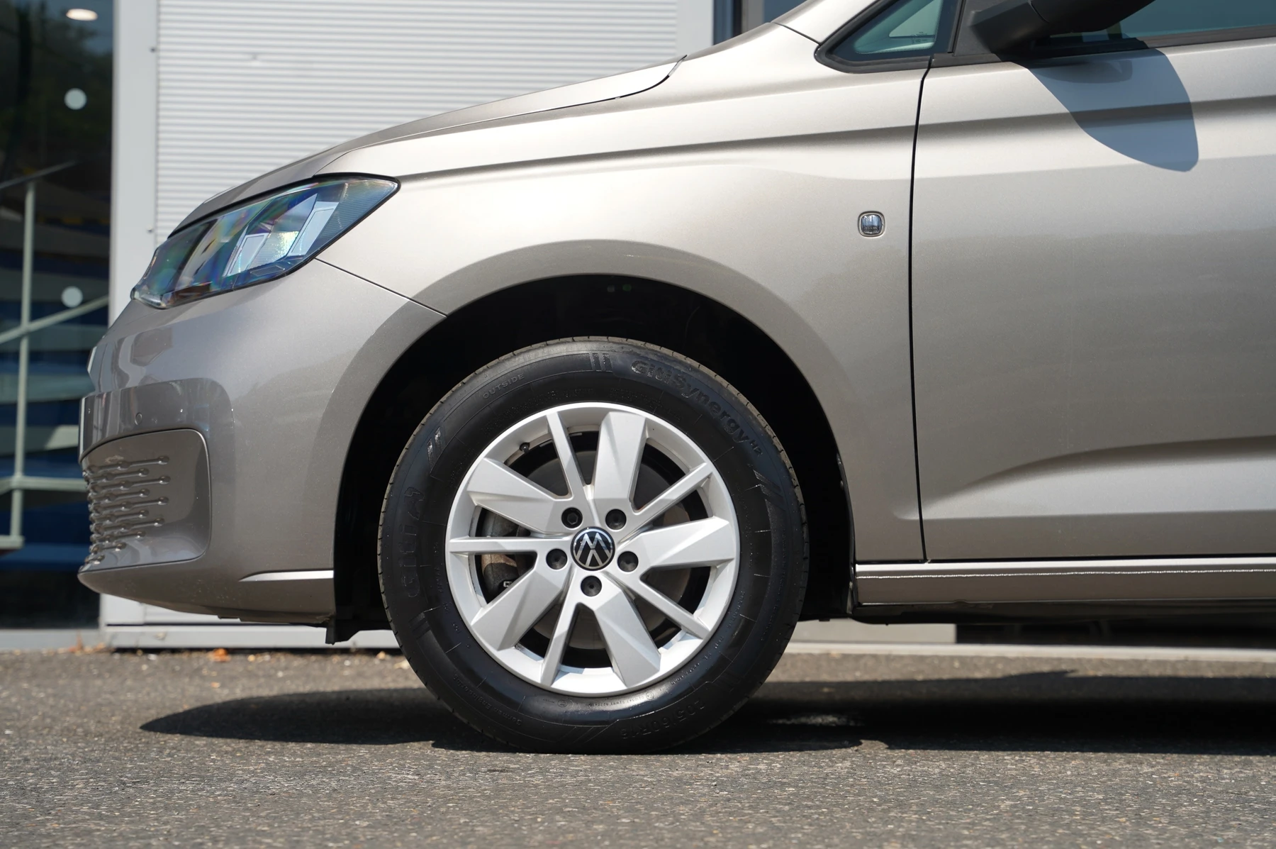 Volkswagen-Caddy-image-4