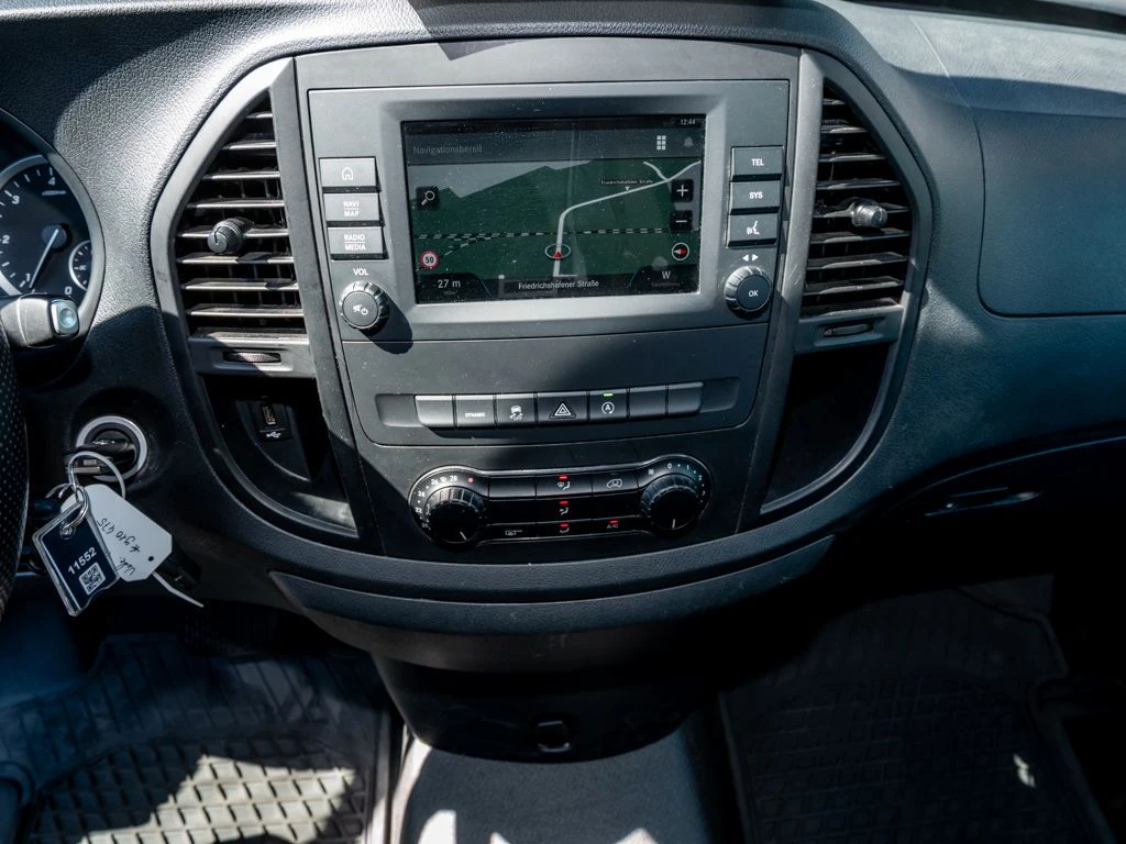 Mercedes-Benz-Vito 114-image-10