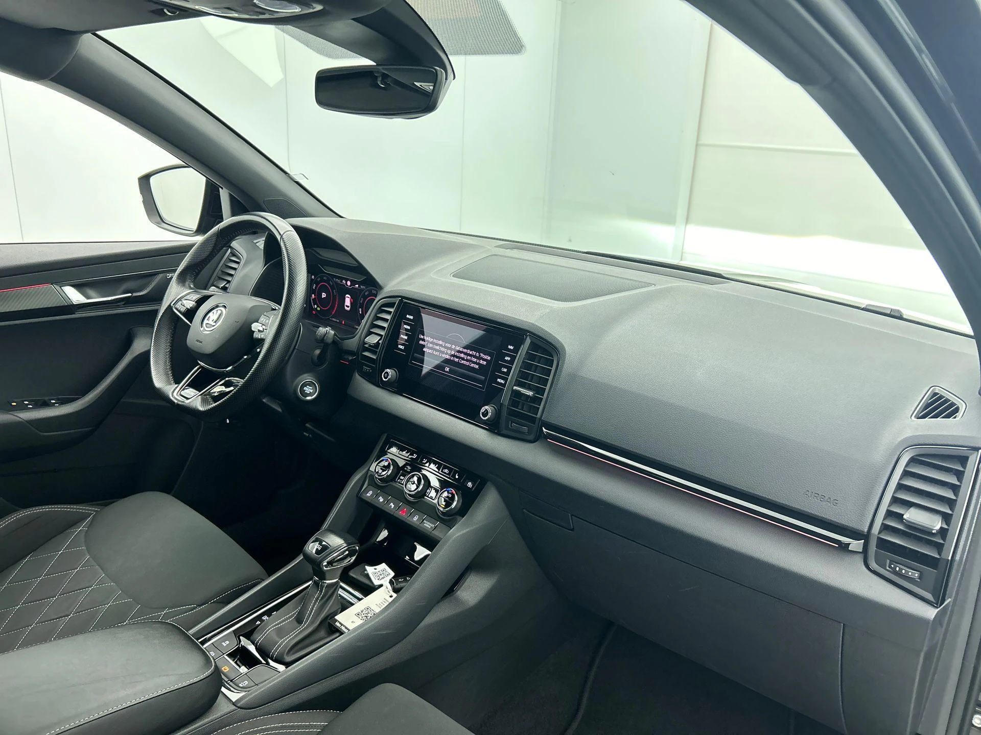 Škoda Karoq 1.5 TSI ACT Sportline Business