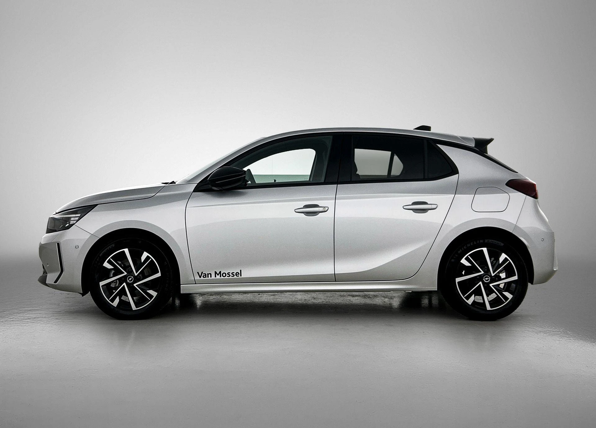 Opel-Corsa-image-1